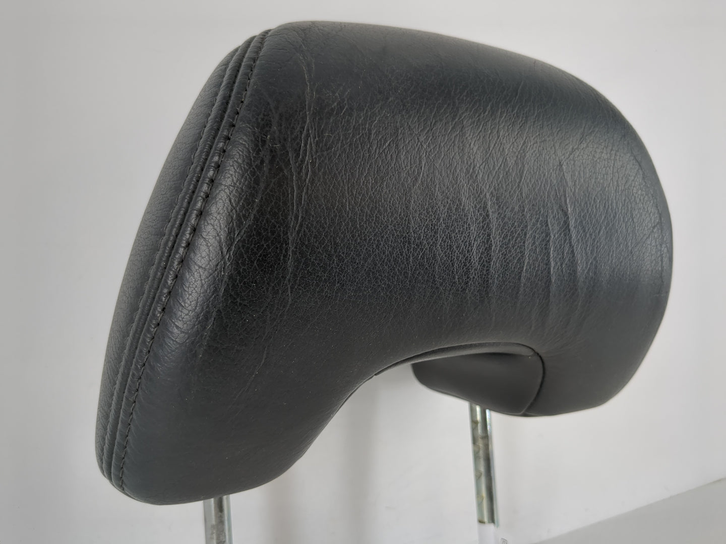 2003-2004 Honda Accord Headrest Head Rest Rear Seat Fits Fits 2003 2004 OEM Used Auto Parts - Oemusedautoparts1.com