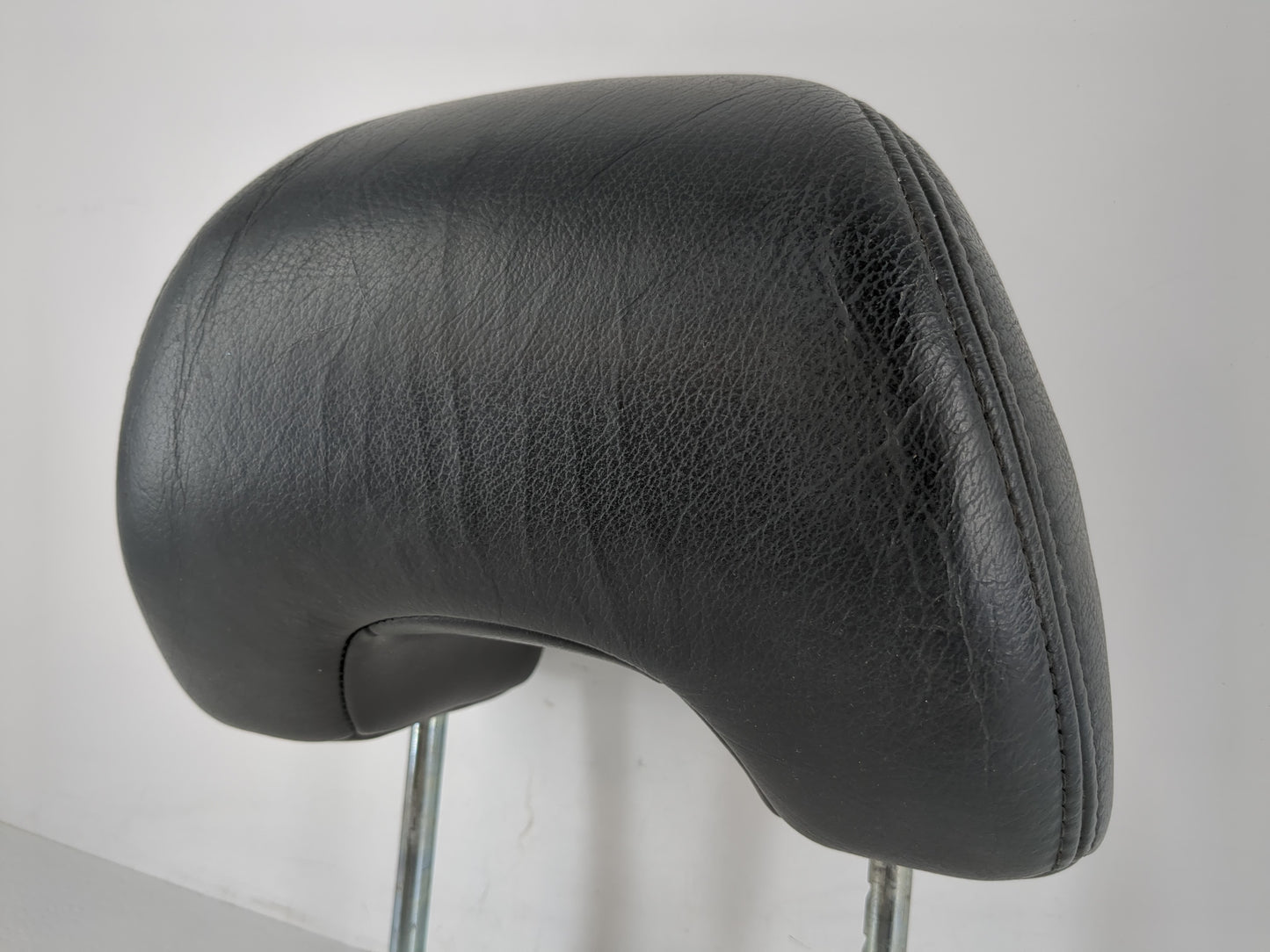 2003-2004 Honda Accord Headrest Head Rest Rear Seat Fits Fits 2003 2004 OEM Used Auto Parts - Oemusedautoparts1.com
