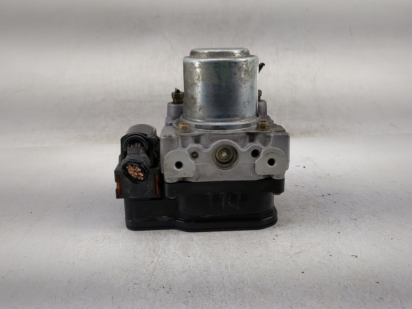2003-2004 Honda Accord ABS Pump Control Module Replacement Fits Fits 2003 2004 OEM Used Auto Parts - Oemusedautoparts1.com