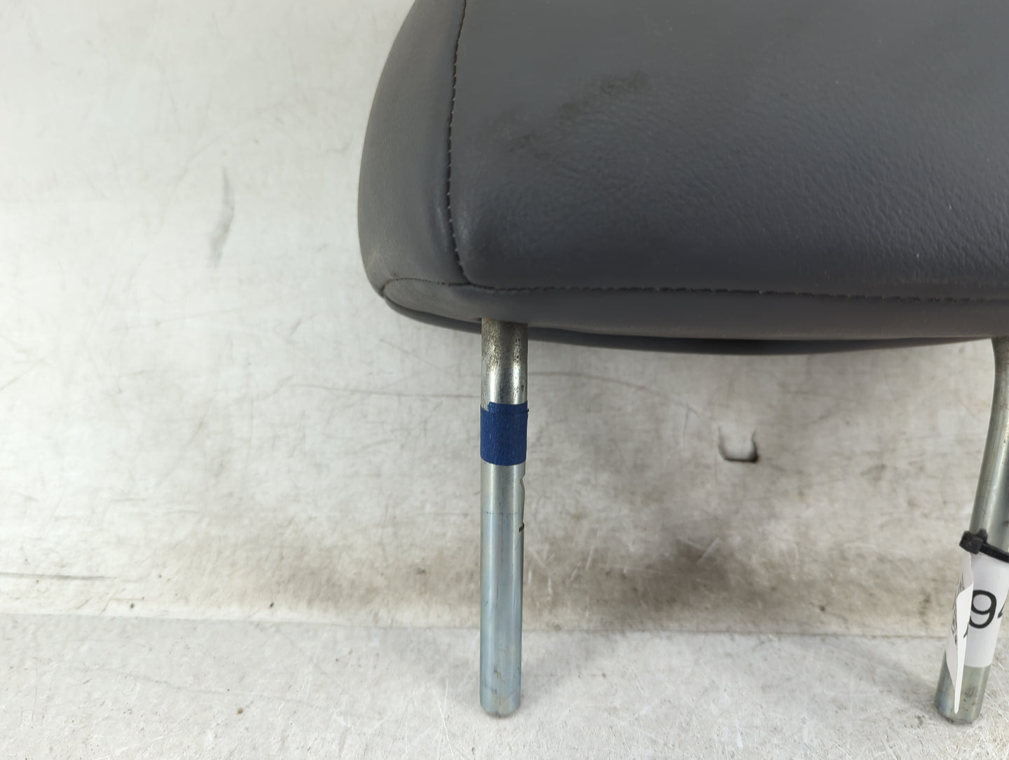 2003-2004 Honda Accord Headrest Head Rest Front Driver Seat Grey - Oemusedautoparts1.com