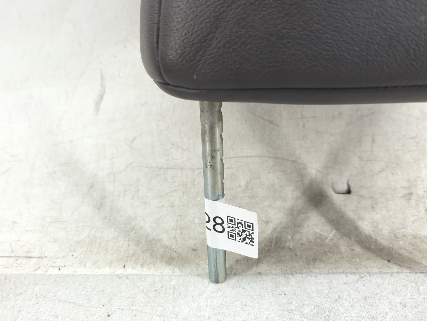 2003-2004 Honda Accord Headrest Head Rest Front Driver Seat Black - Oemusedautoparts1.com