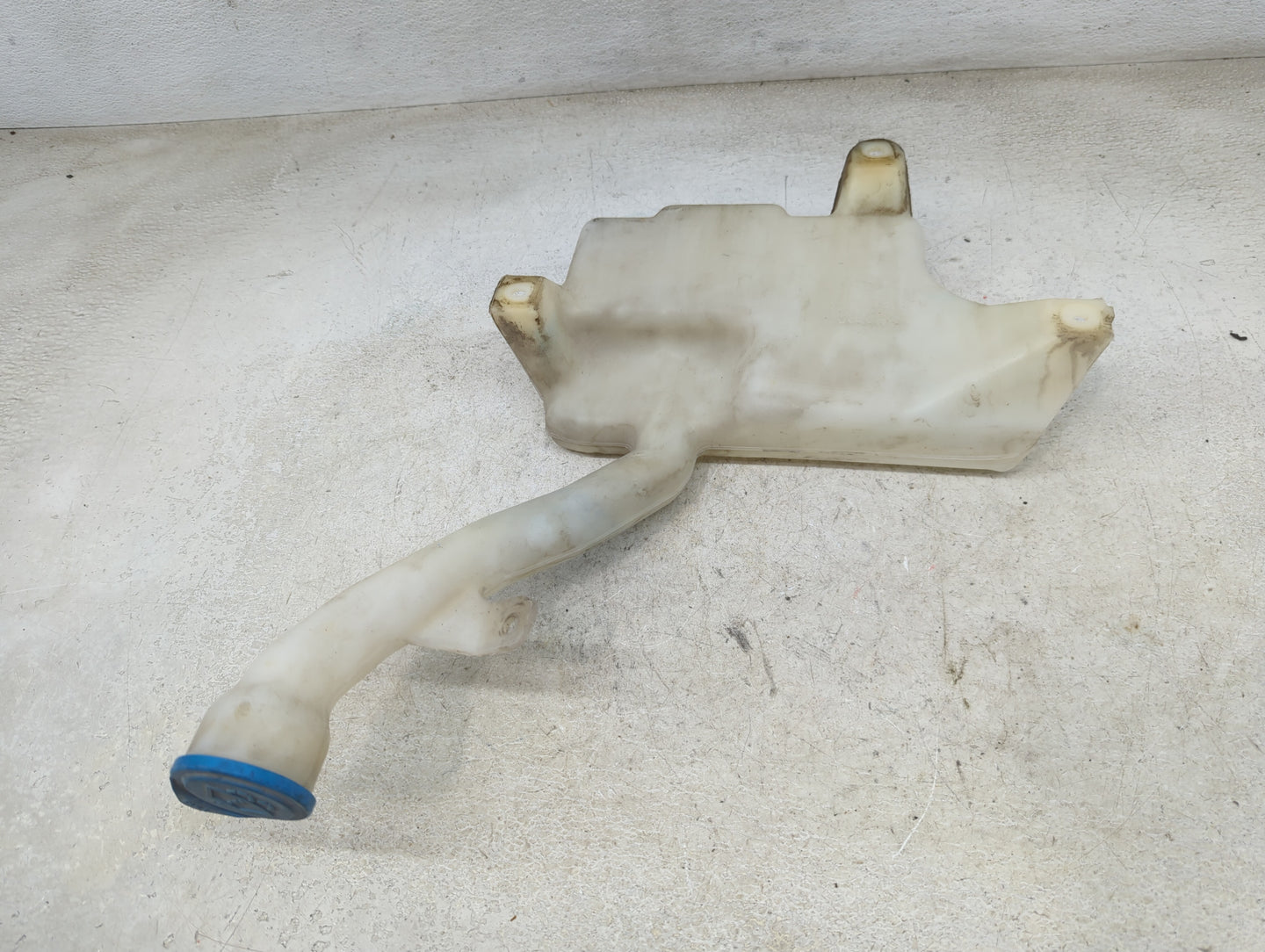 2003-2007 Honda Accord Windshield Washer Fluid Reservoir Bottle Oem 1465650 - Oemusedautoparts1.com