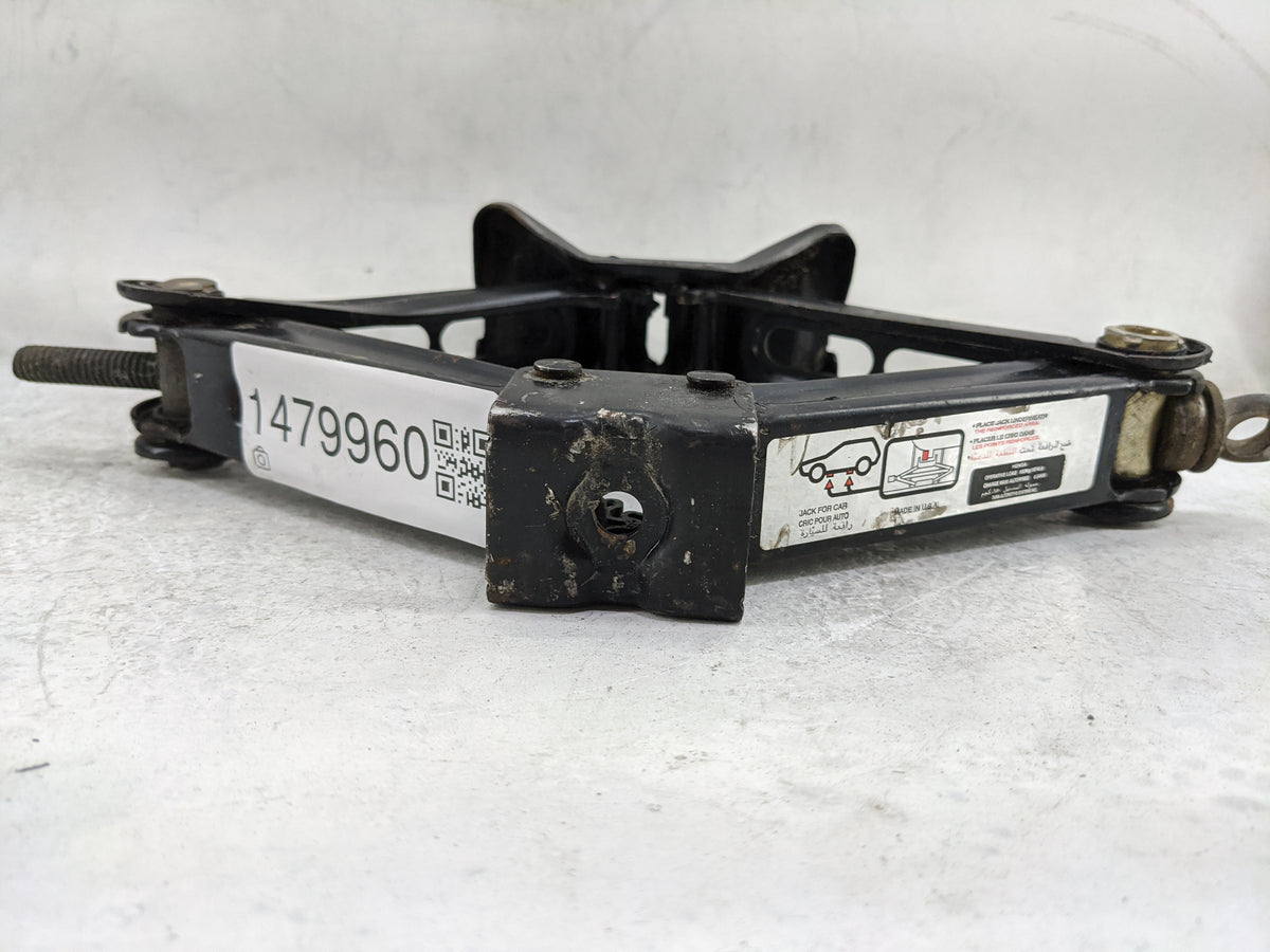 2004 Honda Accord Spare Scissor Car Jack - Oemusedautoparts1.com