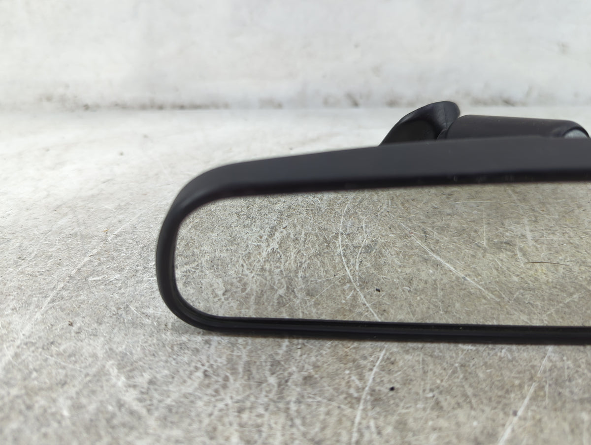 2004 Honda Accord Interior Rear View Mirror Replacement OEM P/N:E8 011681 011681 Fits OEM Used Auto Parts - Oemusedautoparts