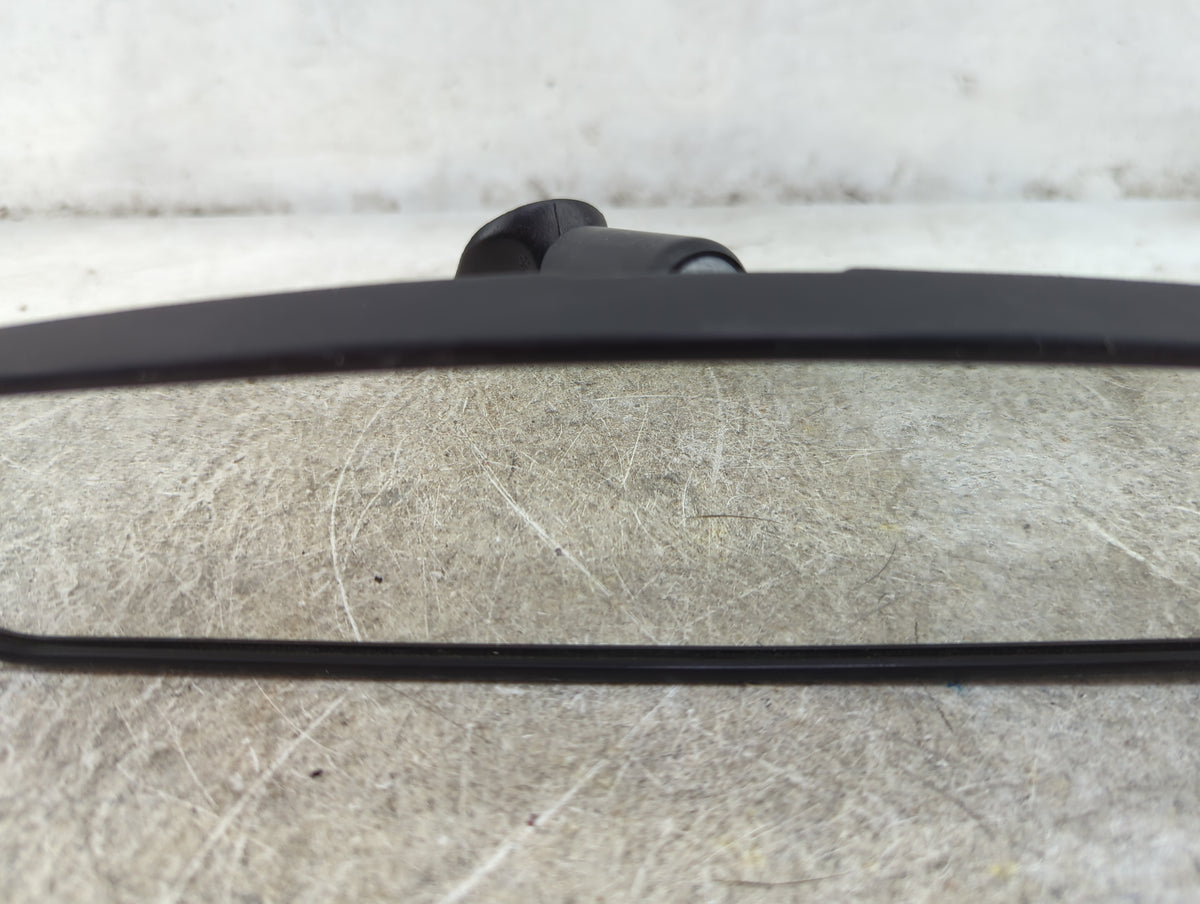 2004 Honda Accord Interior Rear View Mirror Replacement OEM P/N:E8 011681 011681 Fits OEM Used Auto Parts - Oemusedautoparts