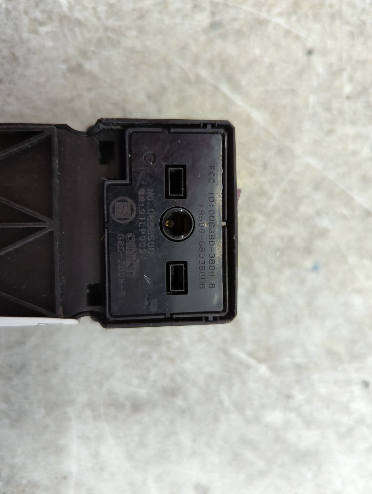 2004 Honda Accord Master Power Window Switch Replacement Driver Side Left P/N:0UCGBD-380H-B 8506-G8D380HB, G8D-380H-B Fits O
