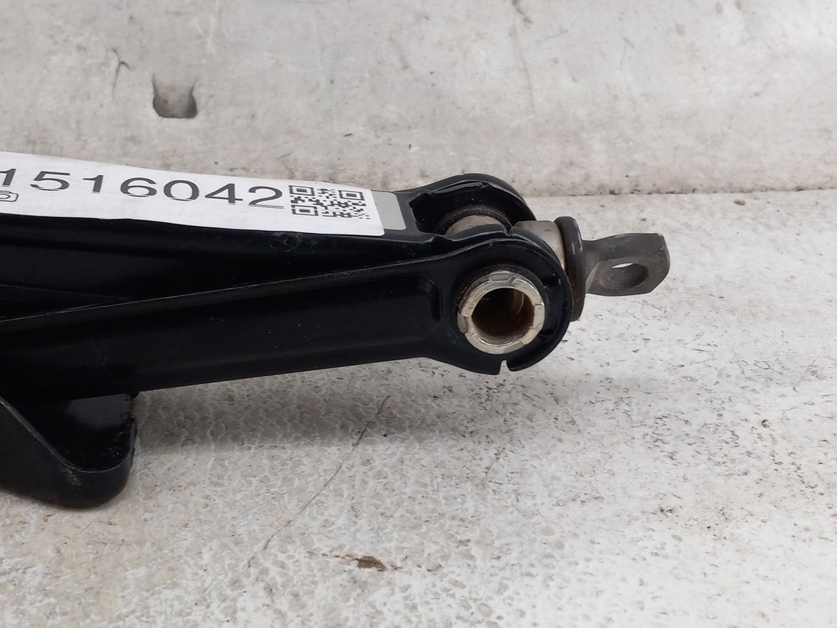2004 Honda Accord Spare Scissor Car Jack 1516042 - Oemusedautoparts1.com