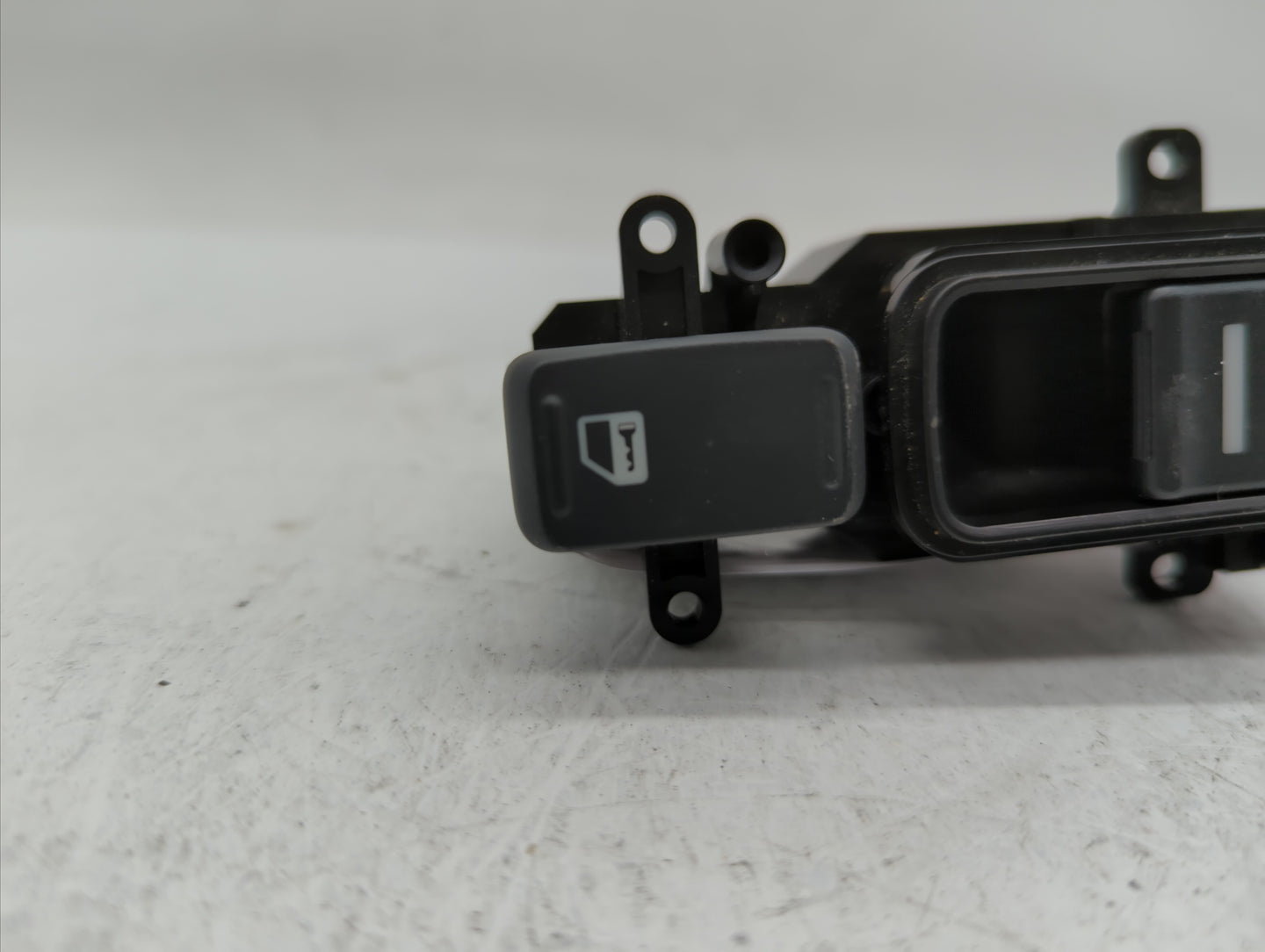 2003-2004 Honda Accord Passeneger Right Power Window Switch - Oemusedautoparts1.com