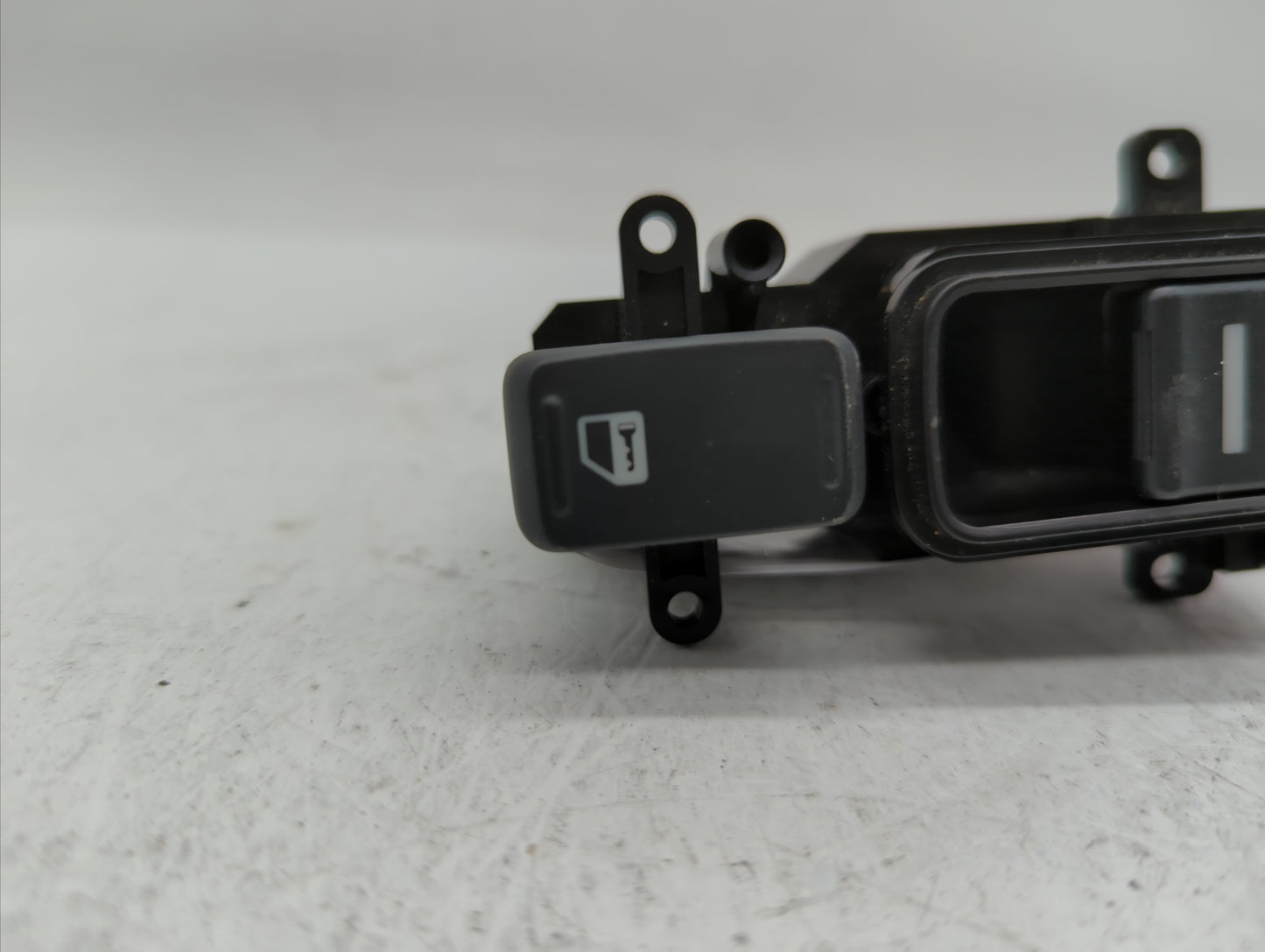 2003-2004 Honda Accord Passeneger Right Power Window Switch - Oemusedautoparts1.com