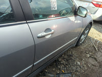 2003-2007 Honda Accord Passenger Front Door Oem 5002956 - Oemusedautoparts1.com