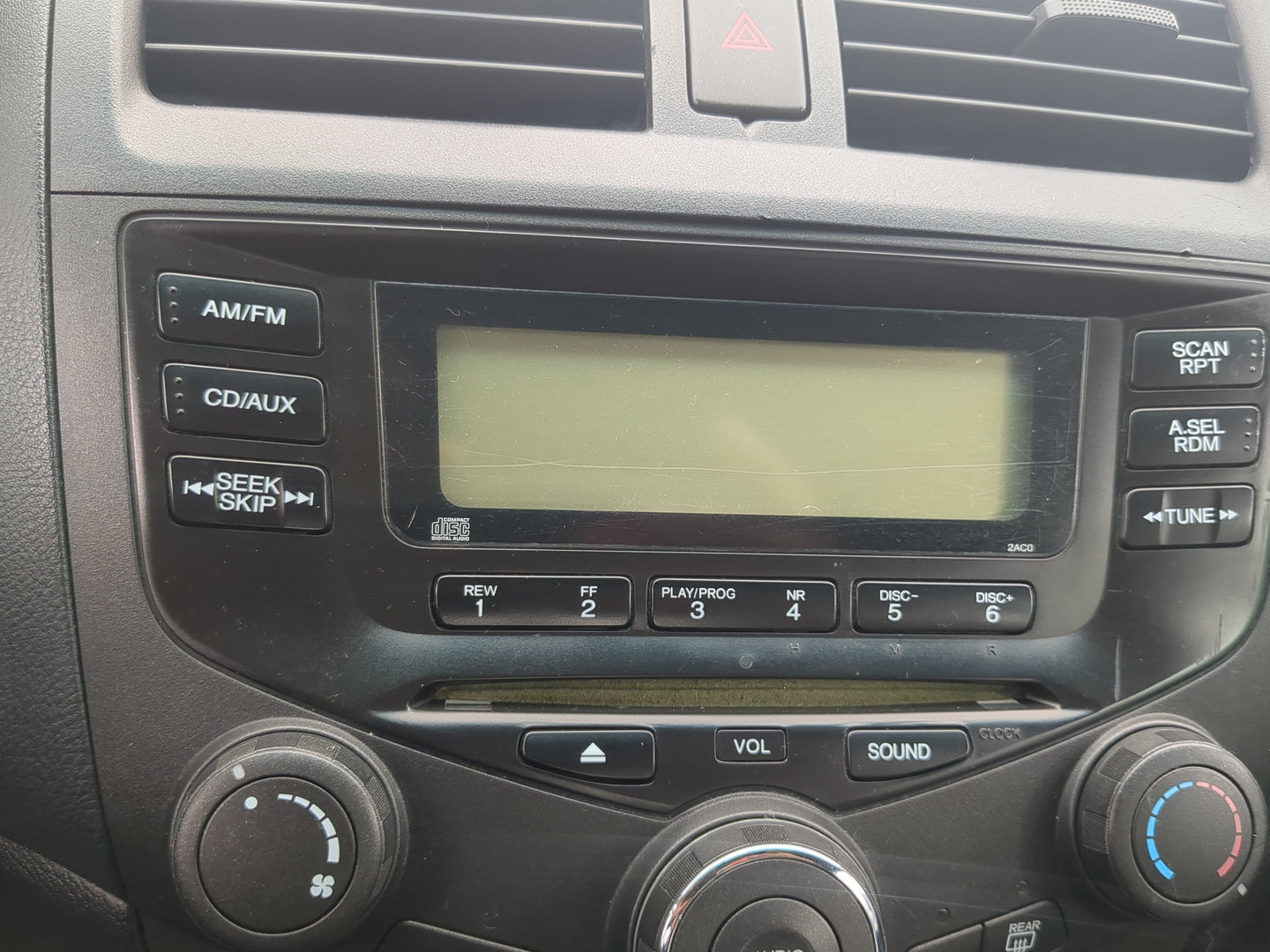 2003-2007 Honda Accord Radio AM FM Cd Player Receiver Replacement Fits Fits 2003 2004 2005 2006 2007 OEM Used Auto Parts - O