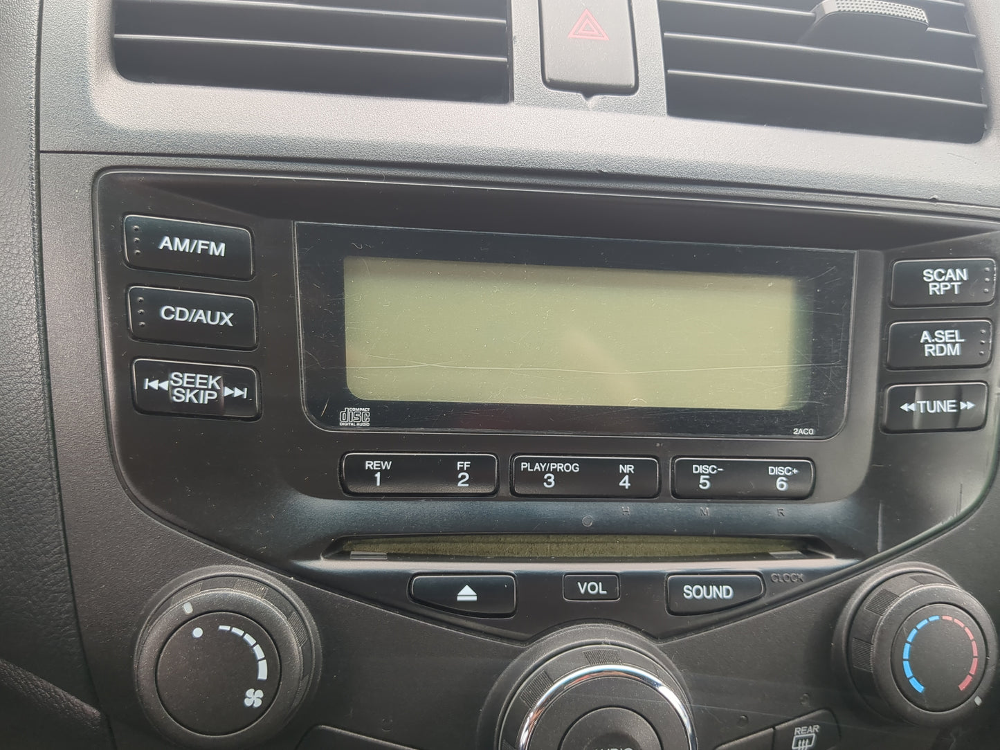 2003-2007 Honda Accord Radio AM FM Cd Player Receiver Replacement Fits Fits 2003 2004 2005 2006 2007 OEM Used Auto Parts - O