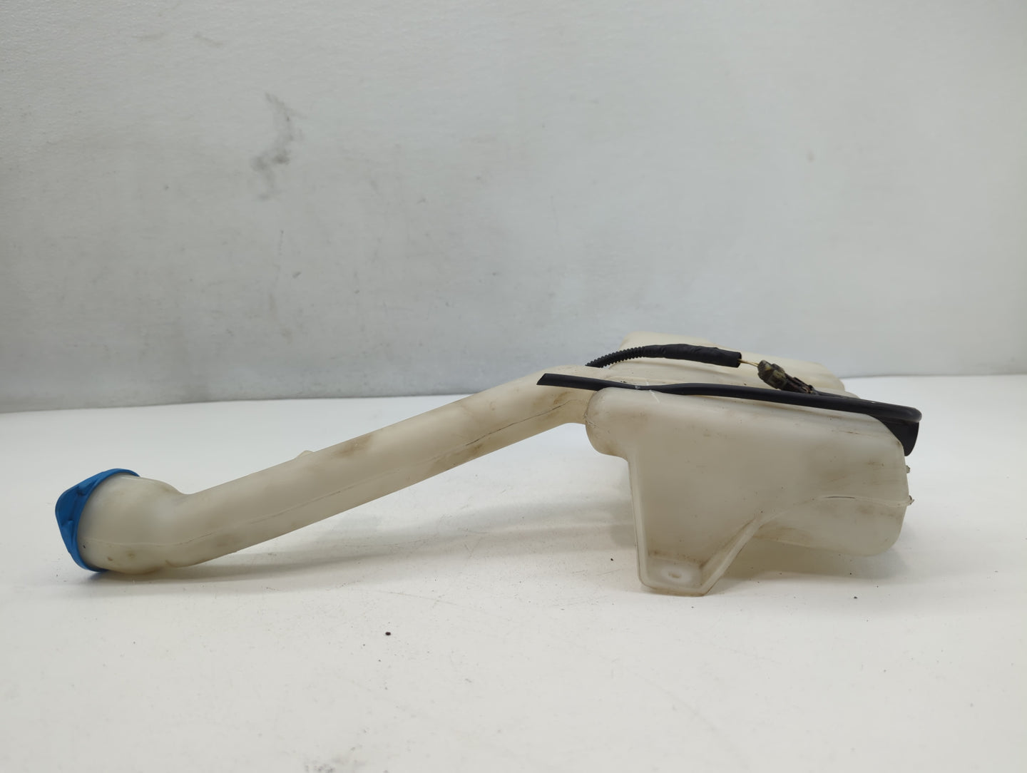 2003-2007 Honda Accord Windshield Washer Fluid Reservoir Bottle Oem - Oemusedautoparts1.com