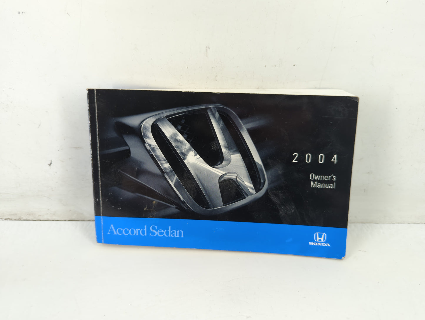 2004 Honda Accord Owners Manual Book Guide P/N:00X31-SDA-6101 31SDA610 OEM Used Auto Parts - Oemusedautoparts1.com