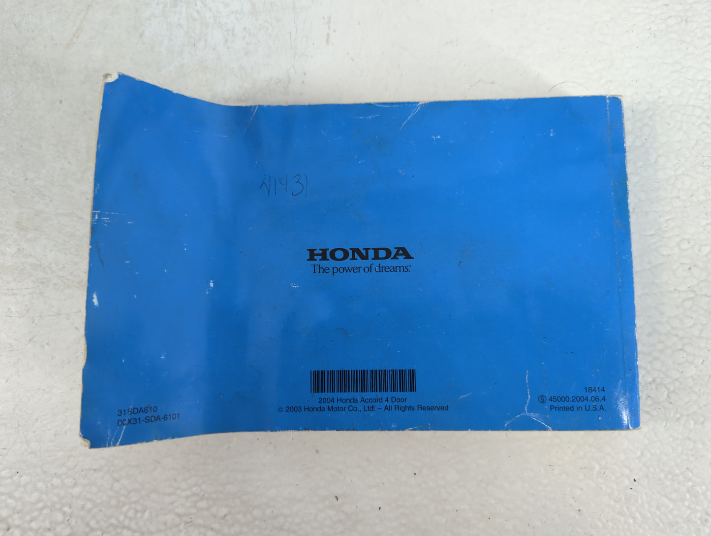 2004 Honda Accord Owners Manual Book Guide P/N:0CX31-SDA-6101 OEM Used Auto Parts - Oemusedautoparts1.com