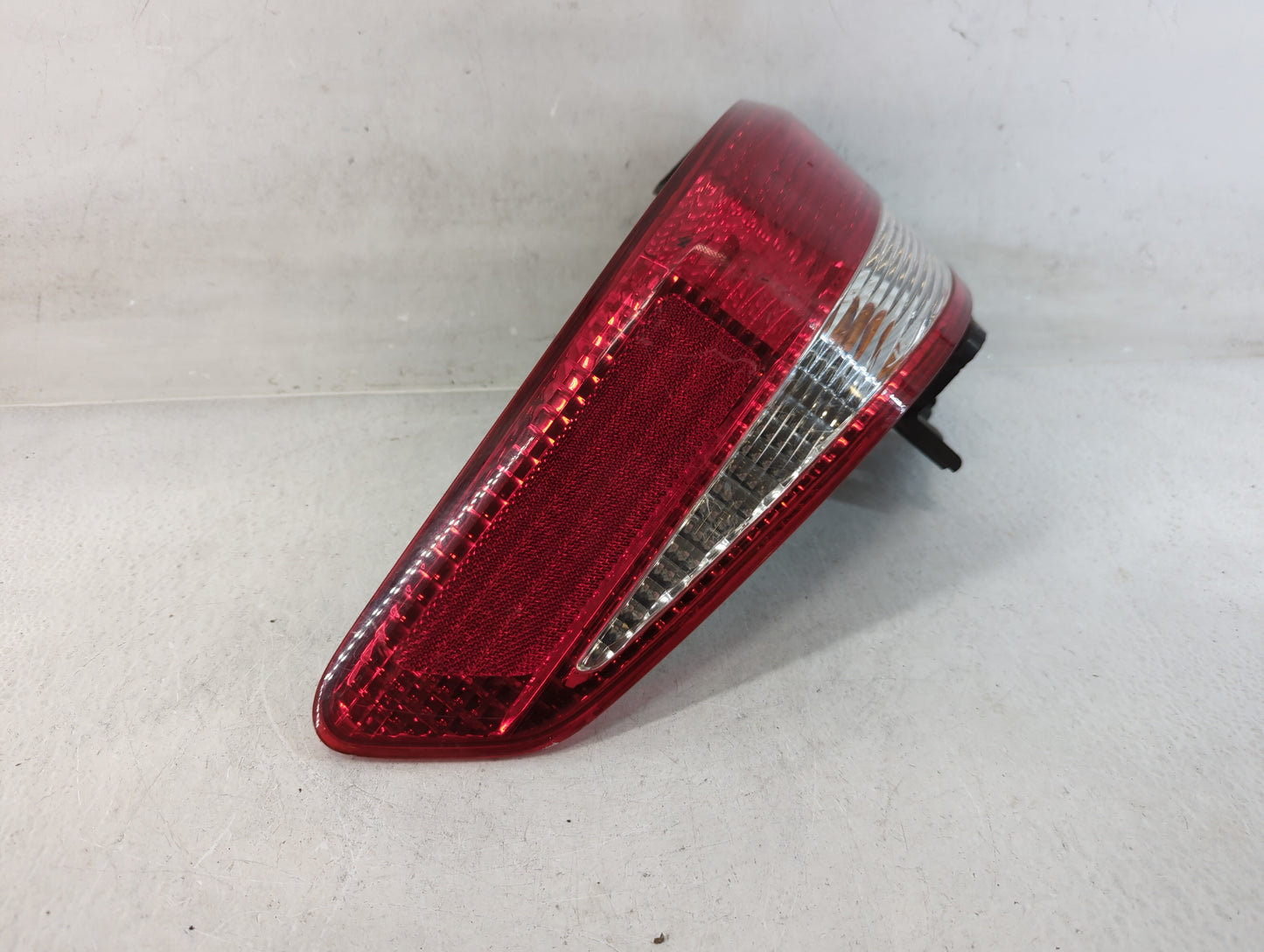 2003-2004 Honda Accord Tail Light Assembly Driver Left OEM Fits Fits 2003 2004 OEM Used Auto Parts - Oemusedautoparts1.com