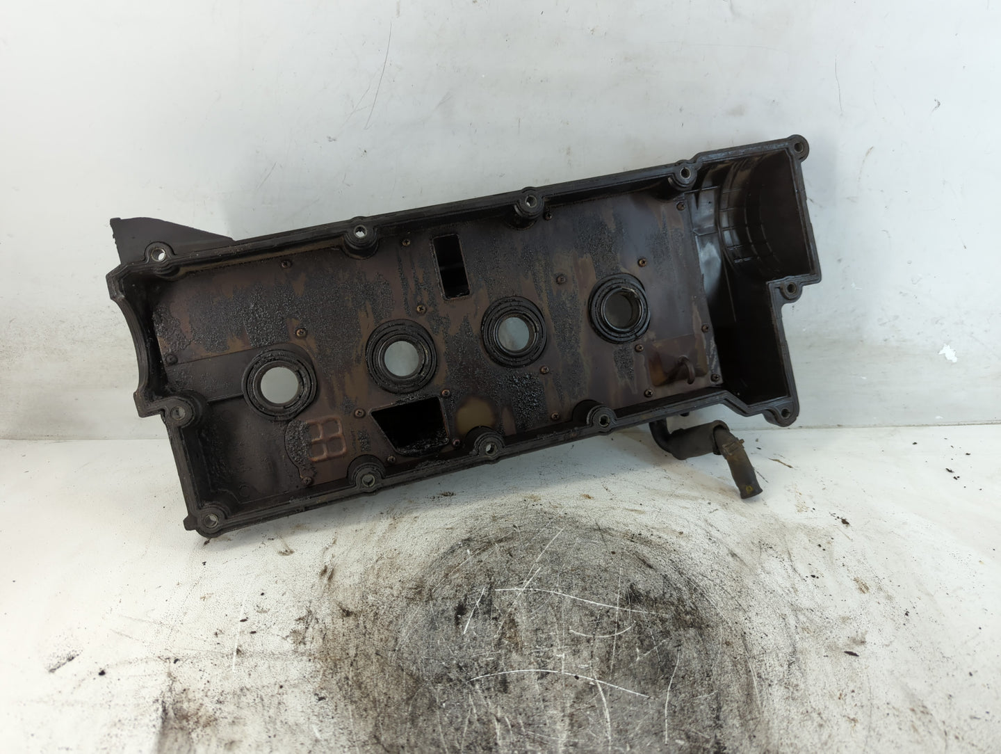 2004 Honda Accord Passenger Right Cylinder Head Valve Cover Fits OEM Used Auto Parts - Oemusedautoparts1.com