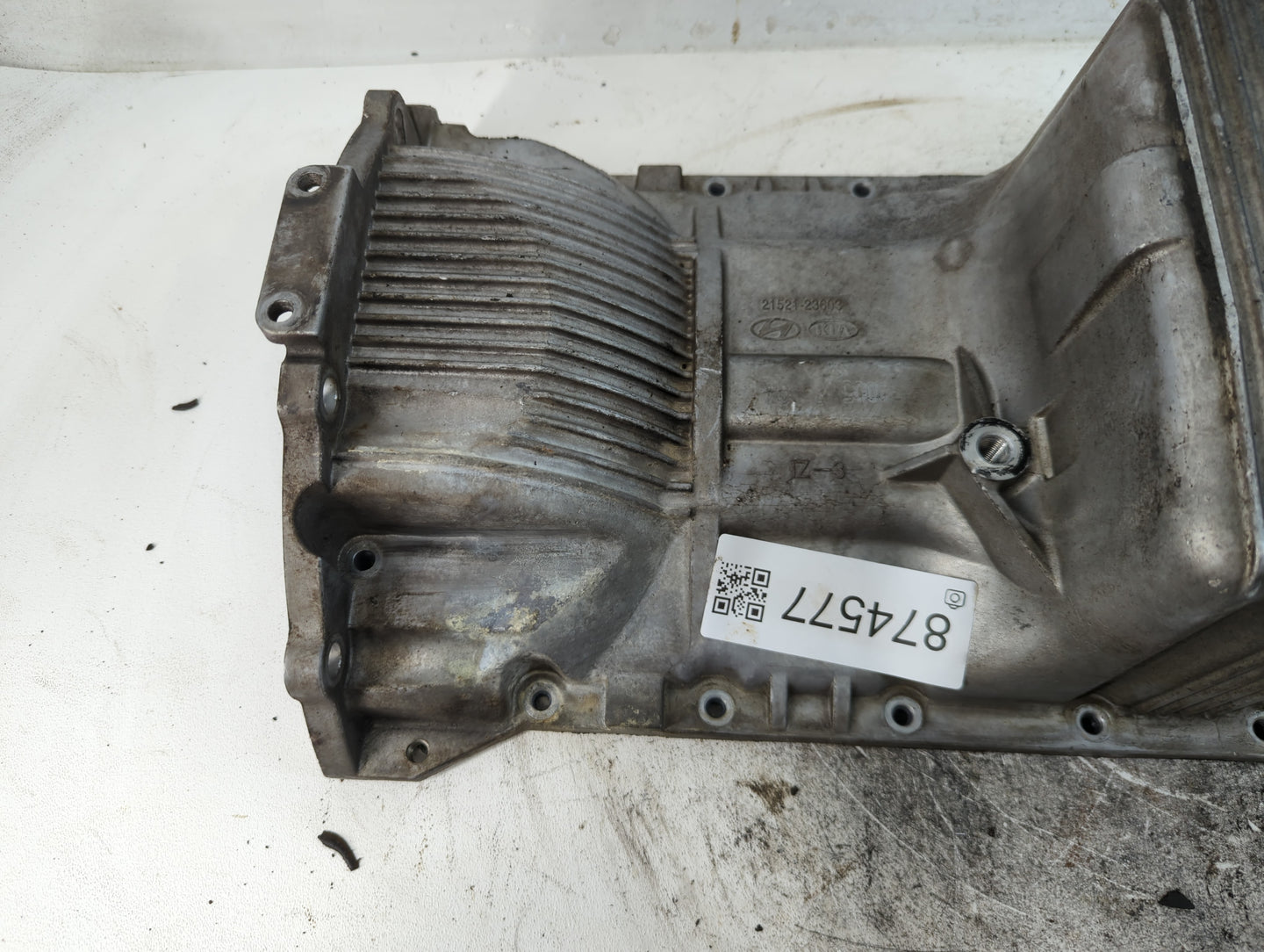 2004 Honda Accord Engine Oil Pan P/N:21521-23603 Fits OEM Used Auto Parts - Oemusedautoparts1.com