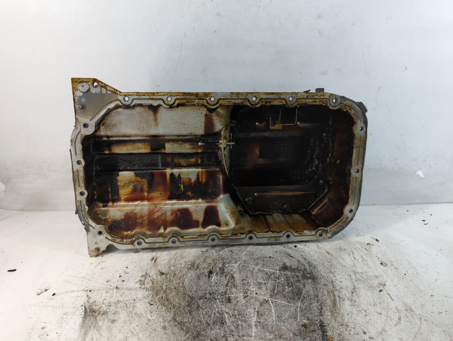 2004 Honda Accord Engine Oil Pan P/N:21521-23603 Fits OEM Used Auto Parts - Oemusedautoparts1.com