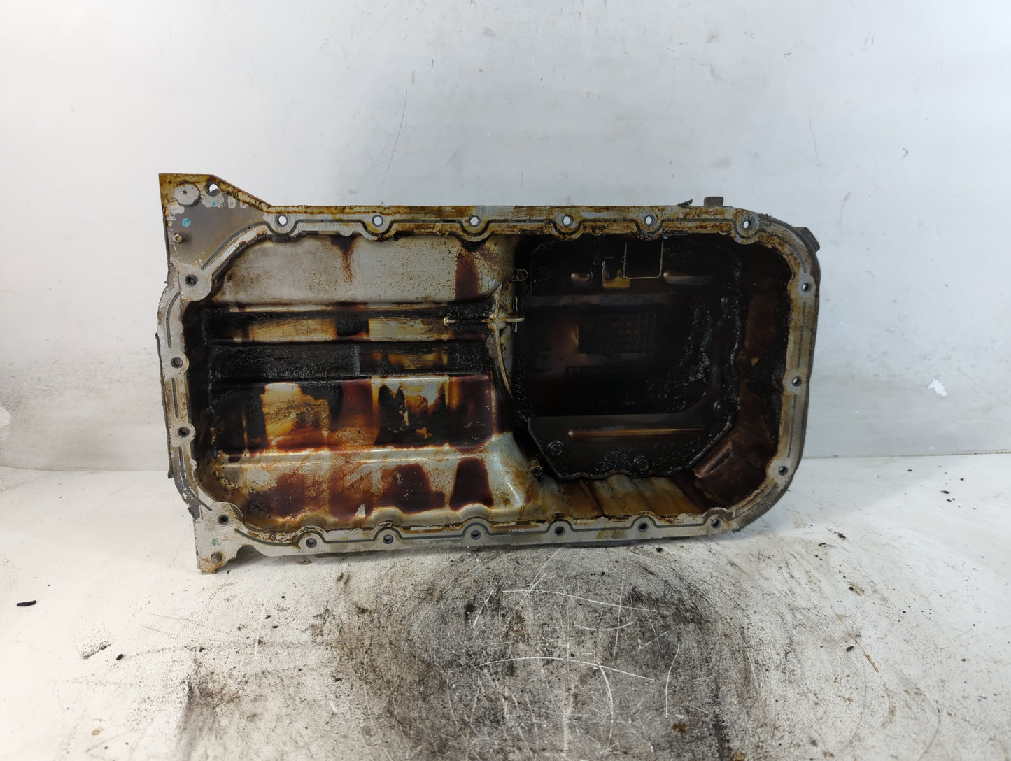 2004 Honda Accord Engine Oil Pan P/N:21521-23603 Fits OEM Used Auto Parts - Oemusedautoparts1.com