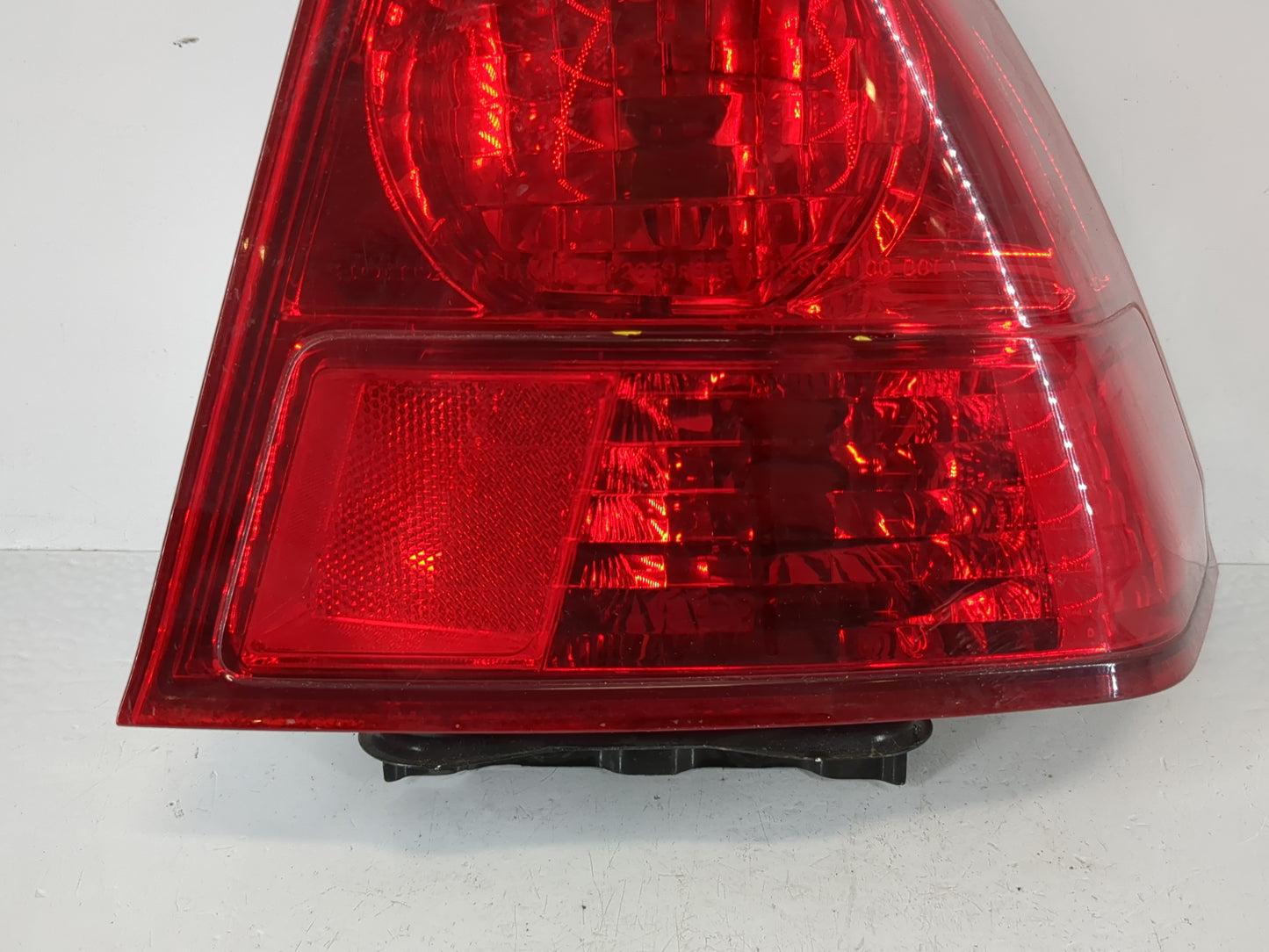 2003-2005 Honda Civic Tail Light Assembly Passenger Right OEM Fits Fits 2003 2004 2005 OEM Used Auto Parts - Oemusedautopart
