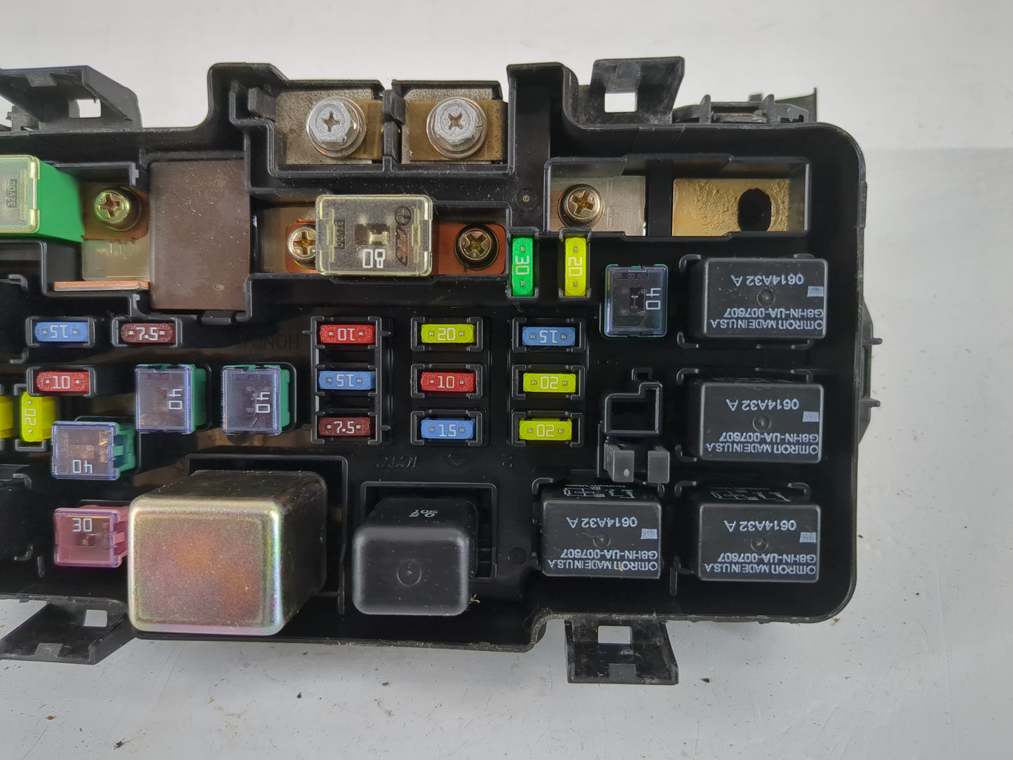 2001-2005 Honda Civic Fusebox Fuse Box Panel Relay Module P/N:6064011614210333 Fits Fits 2001 2002 2003 2004 2005 OEM Used A