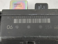 2001-2005 Honda Civic Fusebox Fuse Box Panel Relay Module P/N:6064011614210333 Fits Fits 2001 2002 2003 2004 2005 OEM Used A
