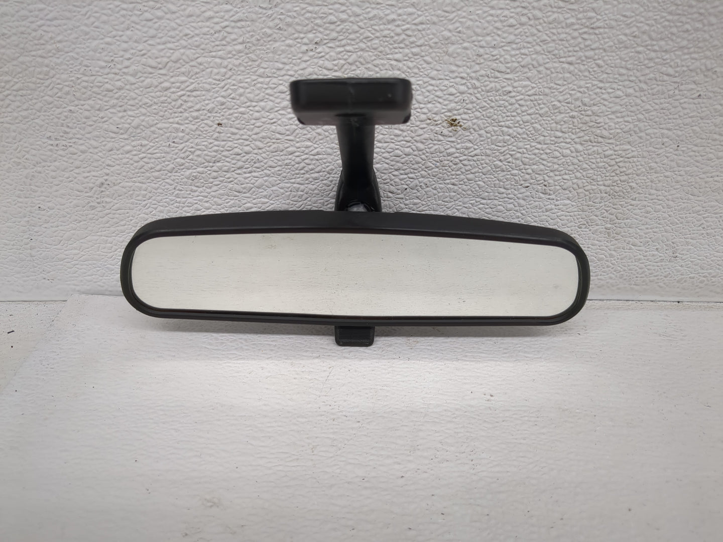 2004 Honda Civic Interior Rear View Mirror Replacement OEM P/N:E8011681 Fits OEM Used Auto Parts - Oemusedautoparts1.com
