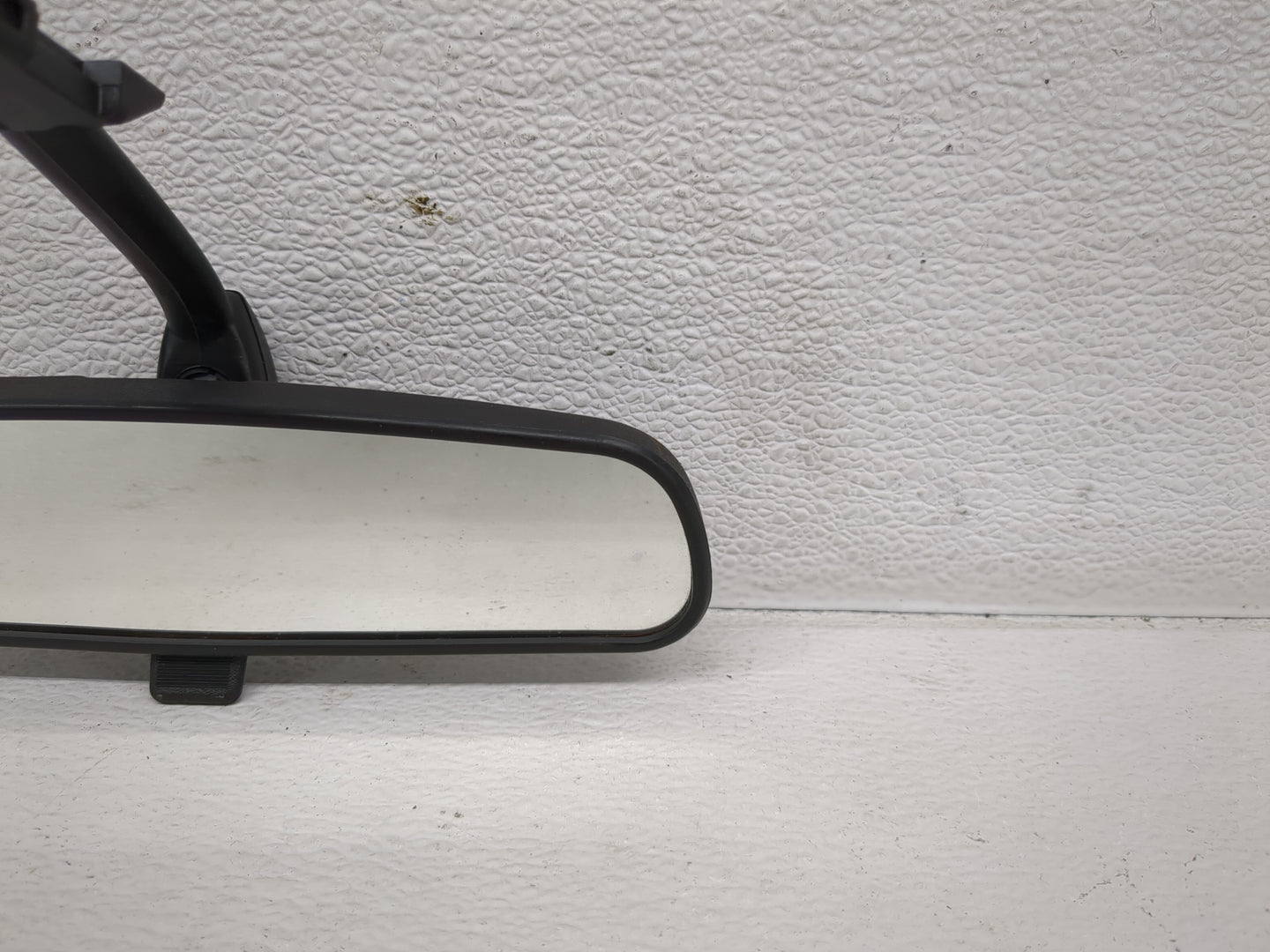 2004 Honda Civic Interior Rear View Mirror Replacement OEM P/N:E8011681 Fits OEM Used Auto Parts - Oemusedautoparts1.com