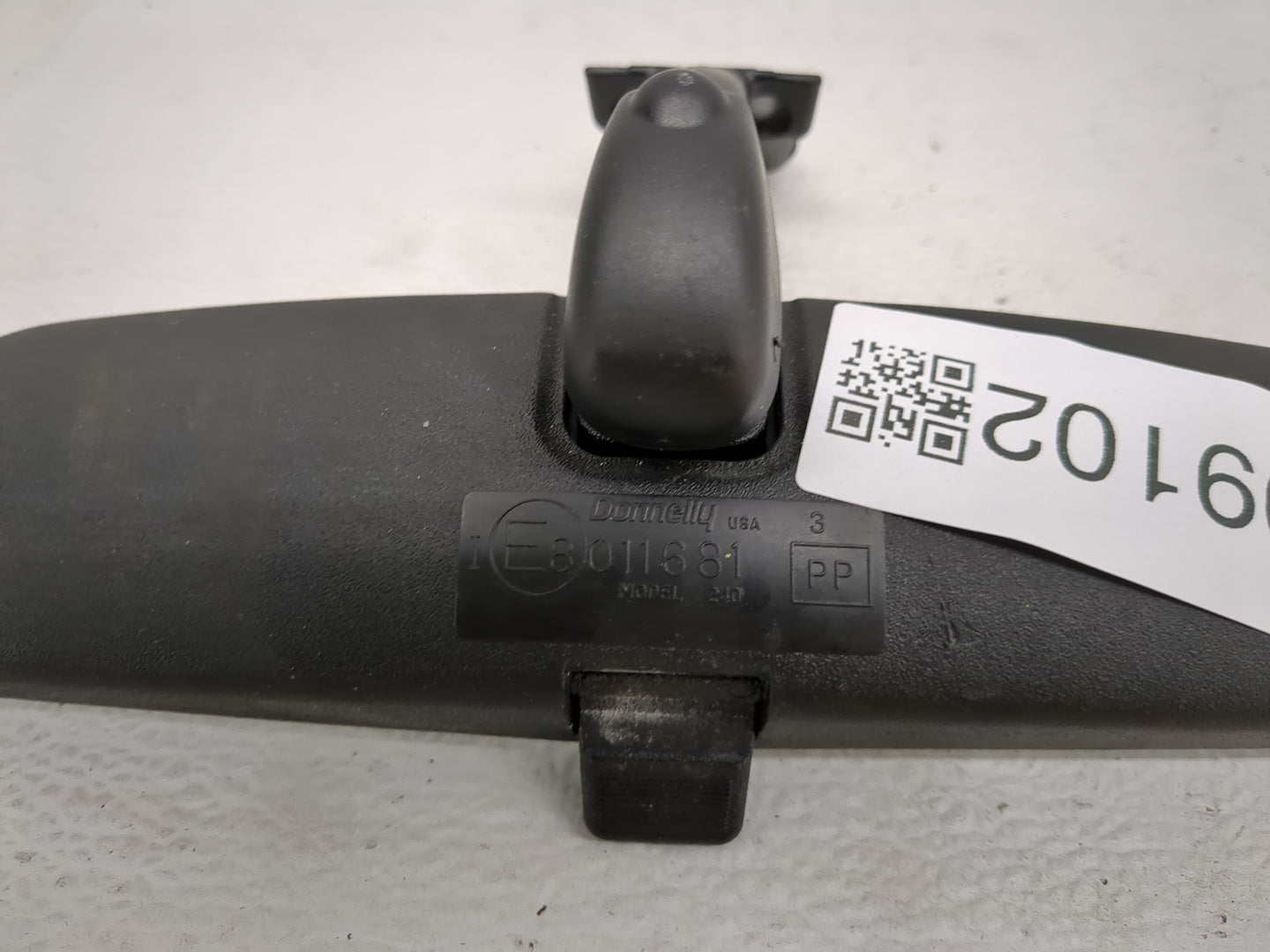 2004 Honda Civic Interior Rear View Mirror Replacement OEM P/N:E8011681 Fits OEM Used Auto Parts - Oemusedautoparts1.com