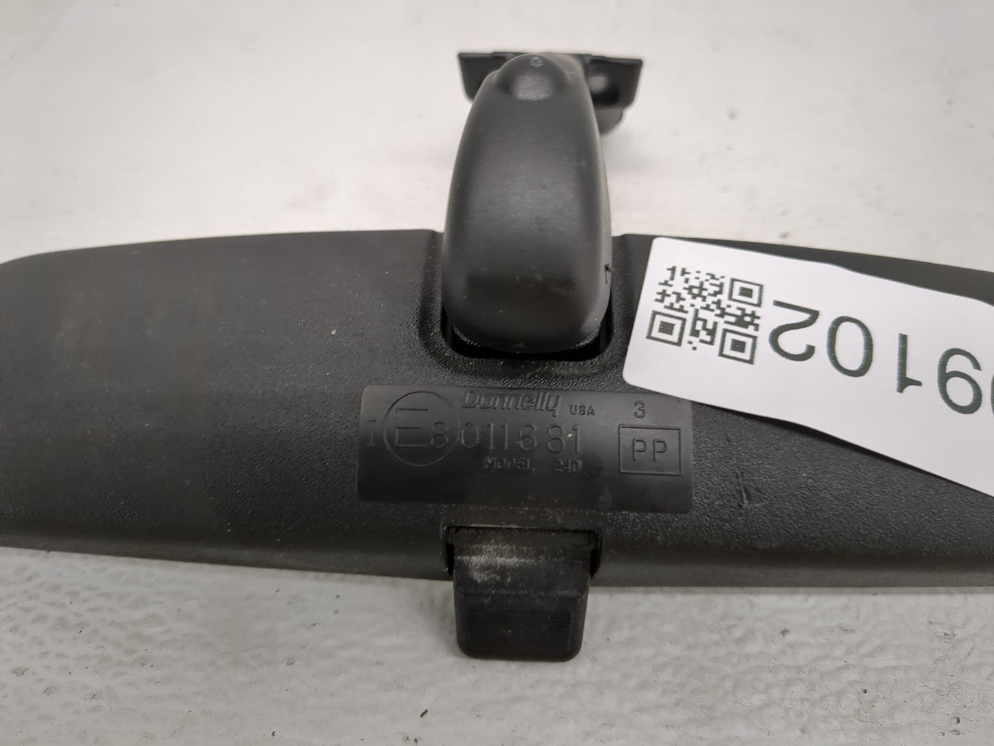 2004 Honda Civic Interior Rear View Mirror Replacement OEM P/N:E8011681 Fits OEM Used Auto Parts - Oemusedautoparts1.com