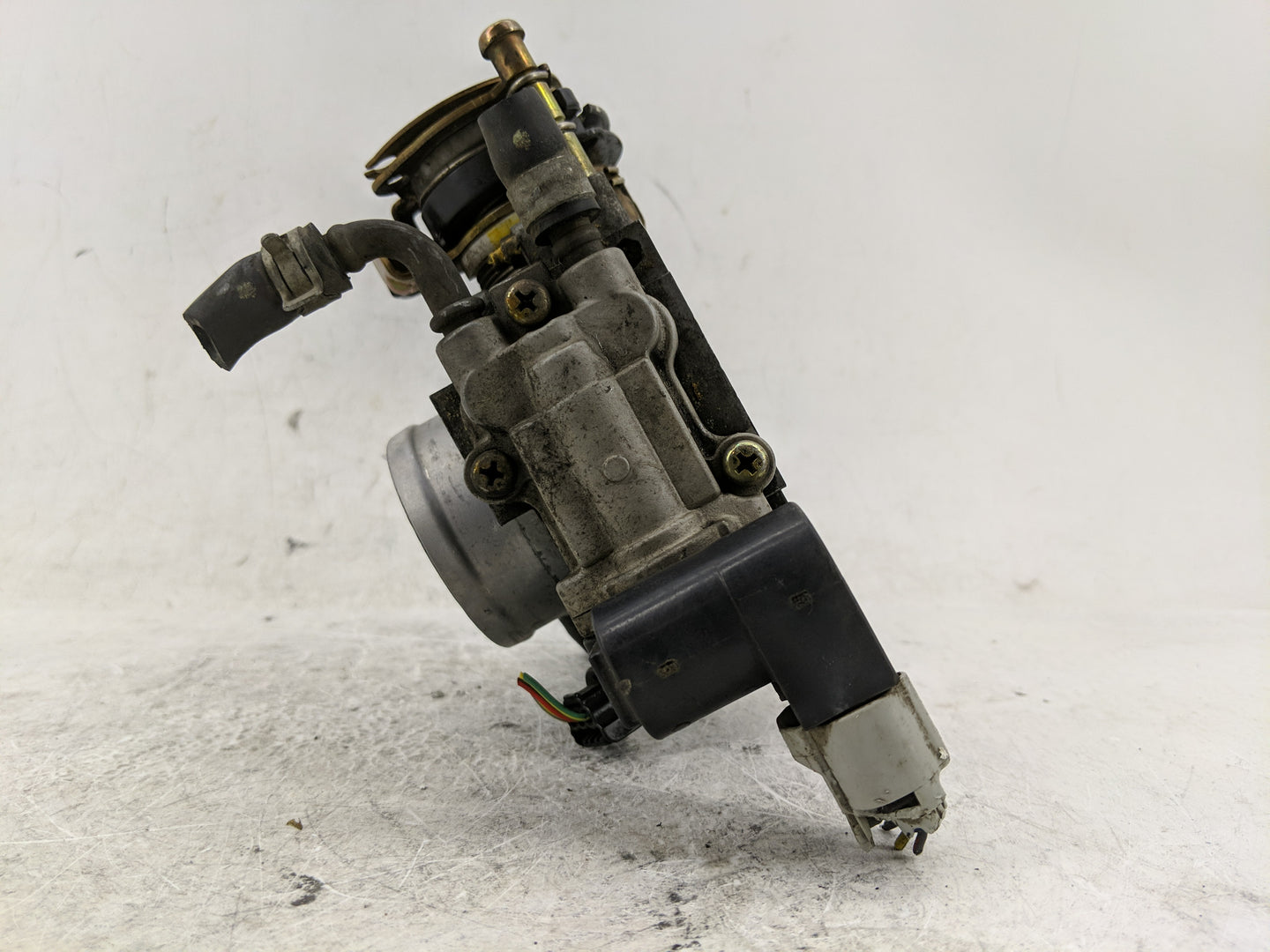 2003-2005 Honda Civic Throttle Body Fits Fits 2003 2004 2005 OEM Used Auto Parts - Oemusedautoparts1.com