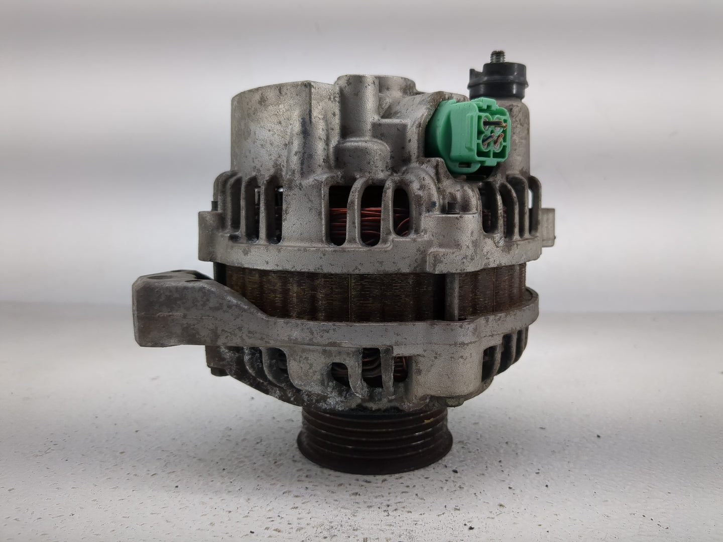 2001-2005 Honda Civic Alternator Replacement Generator Charging Assembly Engine OEM P/N:A5TA7091ZC Fits OEM Used Auto Parts 