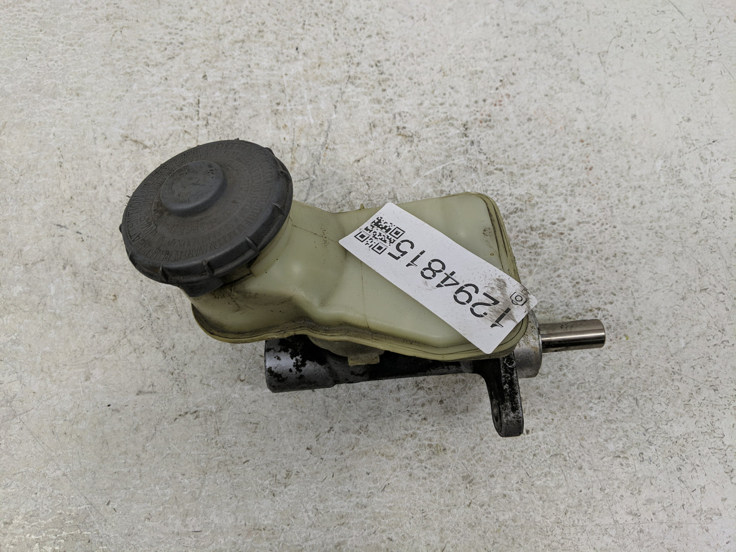 2001-2005 Honda Civic Brake Master Cylinder - Oemusedautoparts1.com