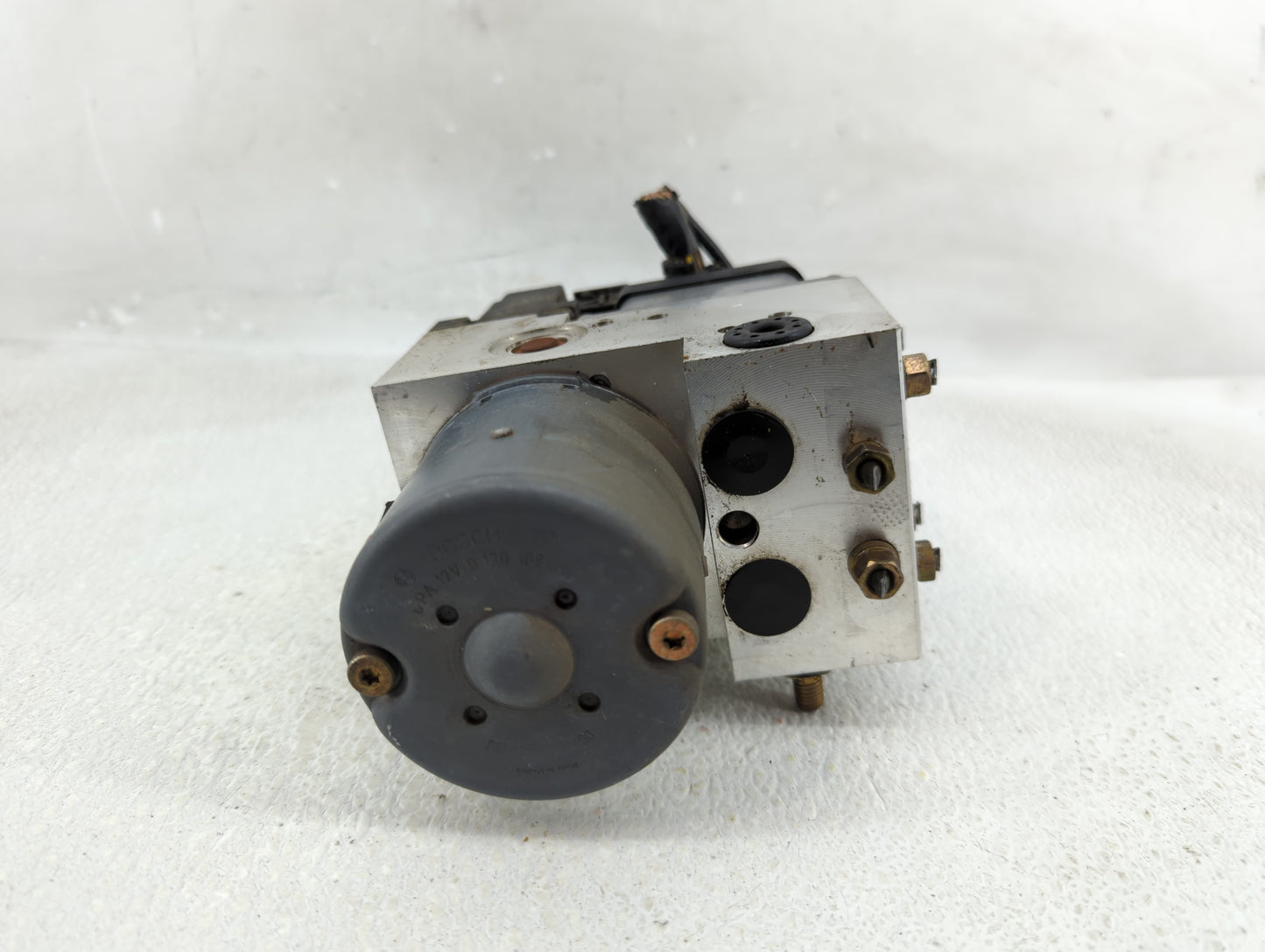 2004-2005 Honda Civic ABS Pump Control Module Replacement P/N:1928402824 Fits Fits 2004 2005 OEM Used Auto Parts - Oemusedau