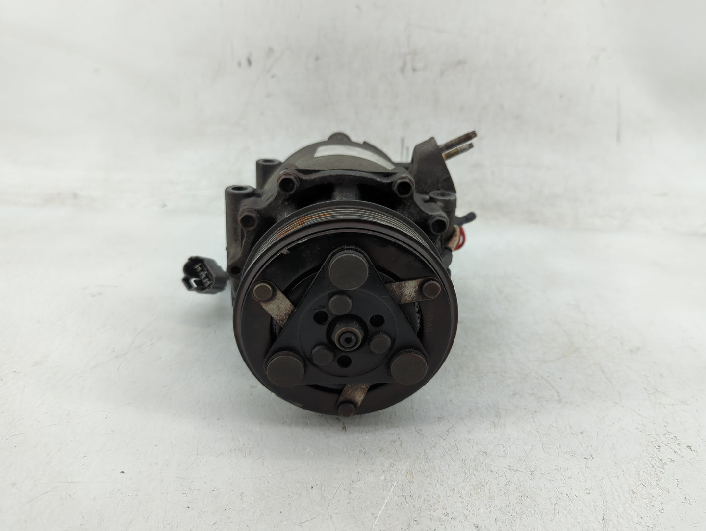 2002-2005 Honda Civic Air Conditioning A/c Ac Compressor Oem - Oemusedautoparts1.com