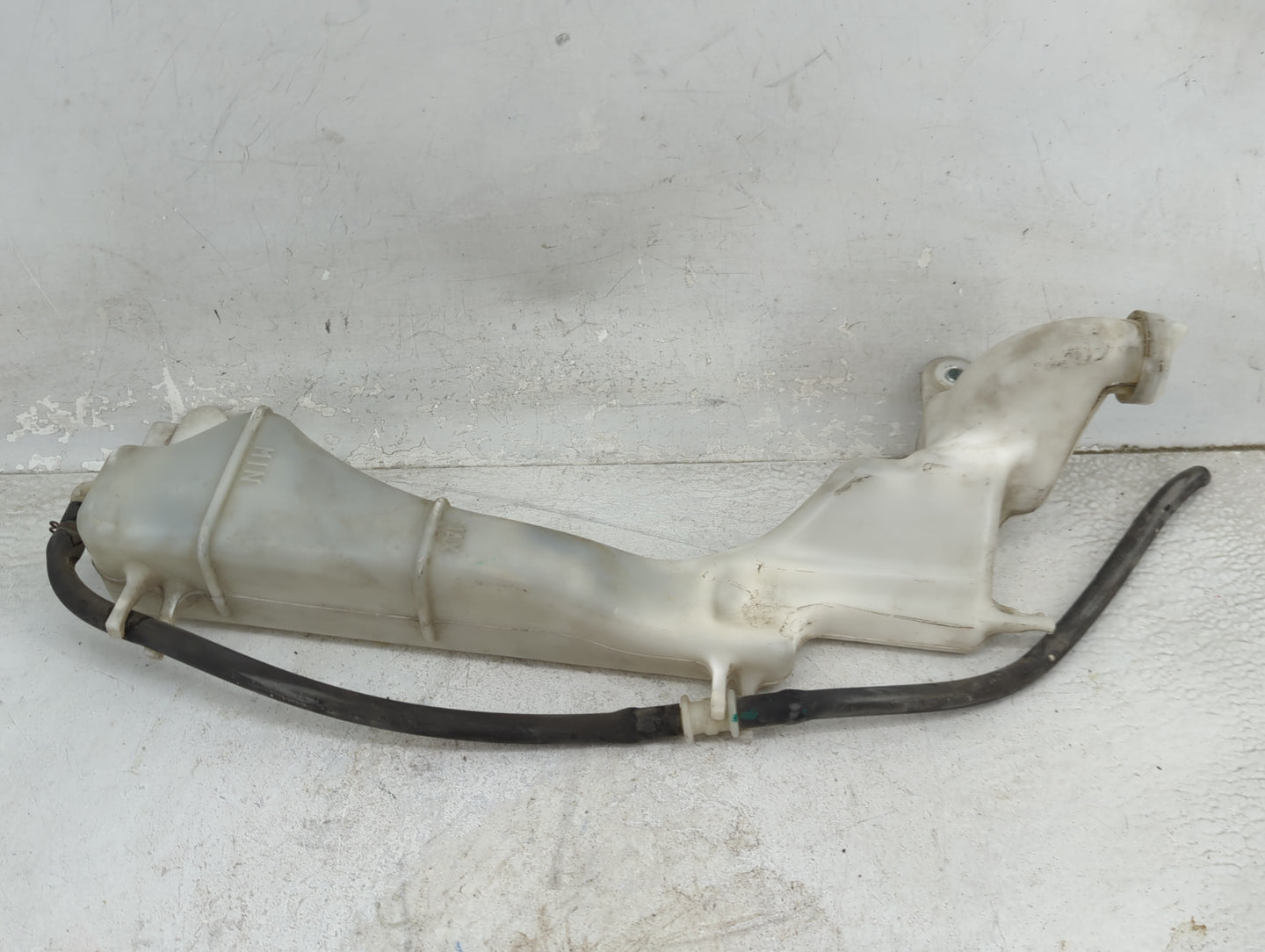 2001-2005 Honda Civic Radiator Coolant Overflow Expansion Tank Bottle 1459562 - Oemusedautoparts1.com
