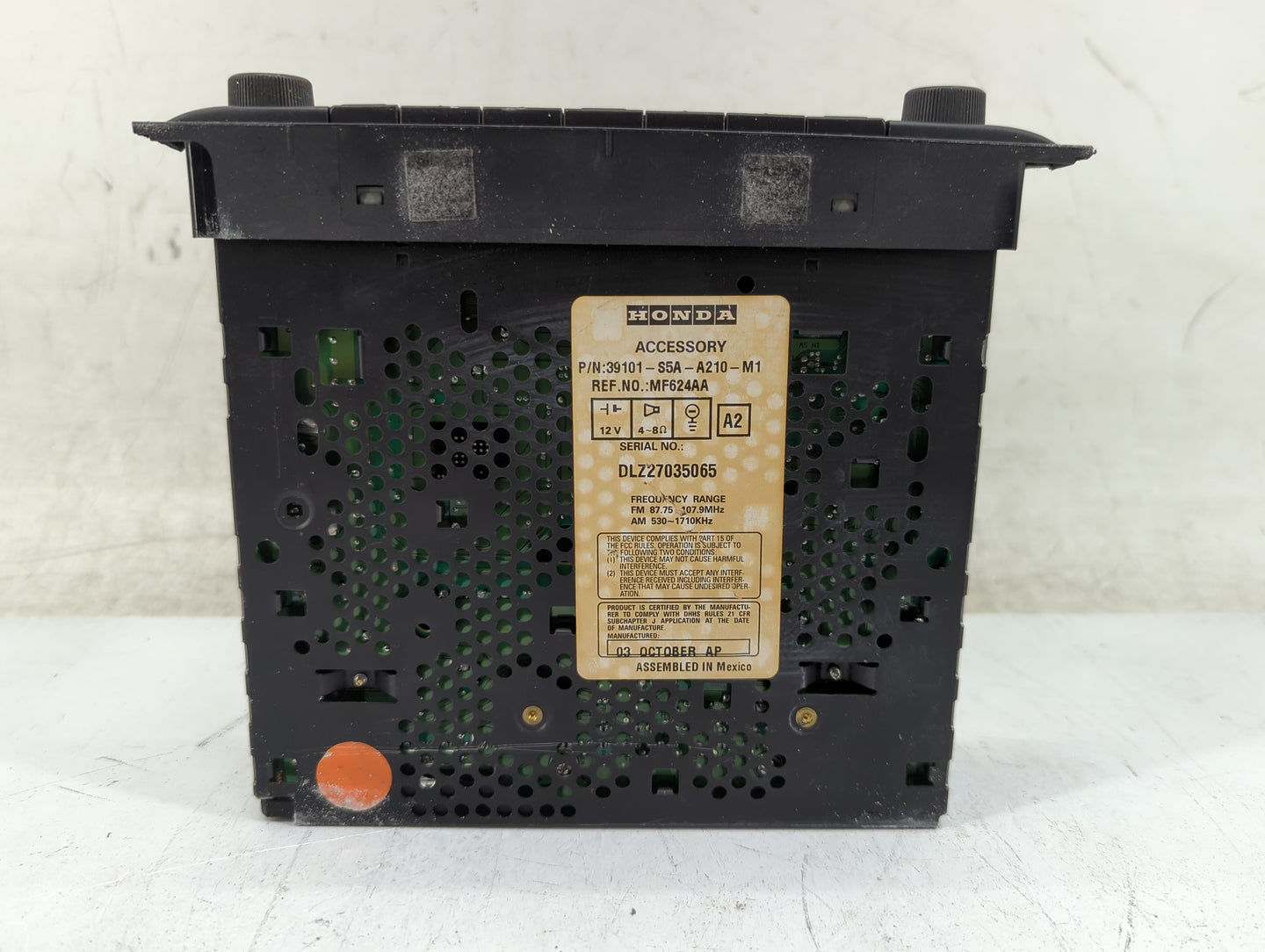 2004-2005 Honda Civic Radio AM FM Cd Player Receiver Replacement P/N:39101-S5A-A210-M1 MF624AA Fits Fits 2004 2005 OEM Used 