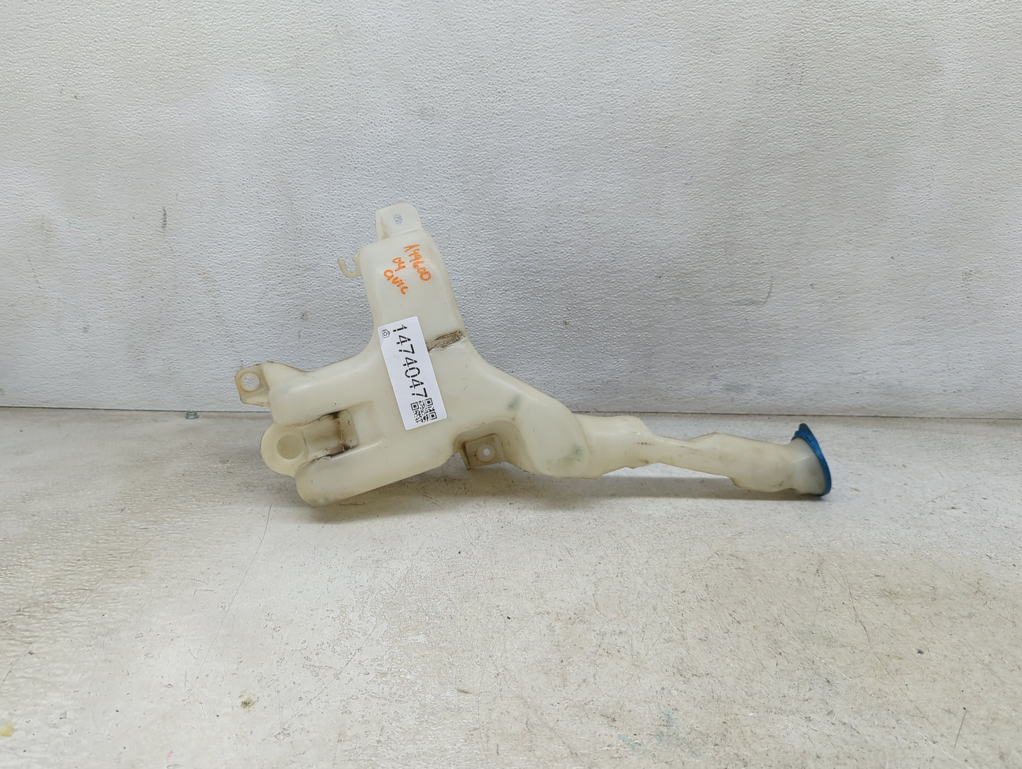 2001-2005 Honda Civic Windshield Washer Fluid Reservoir Bottle Oem 1474047 - Oemusedautoparts1.com