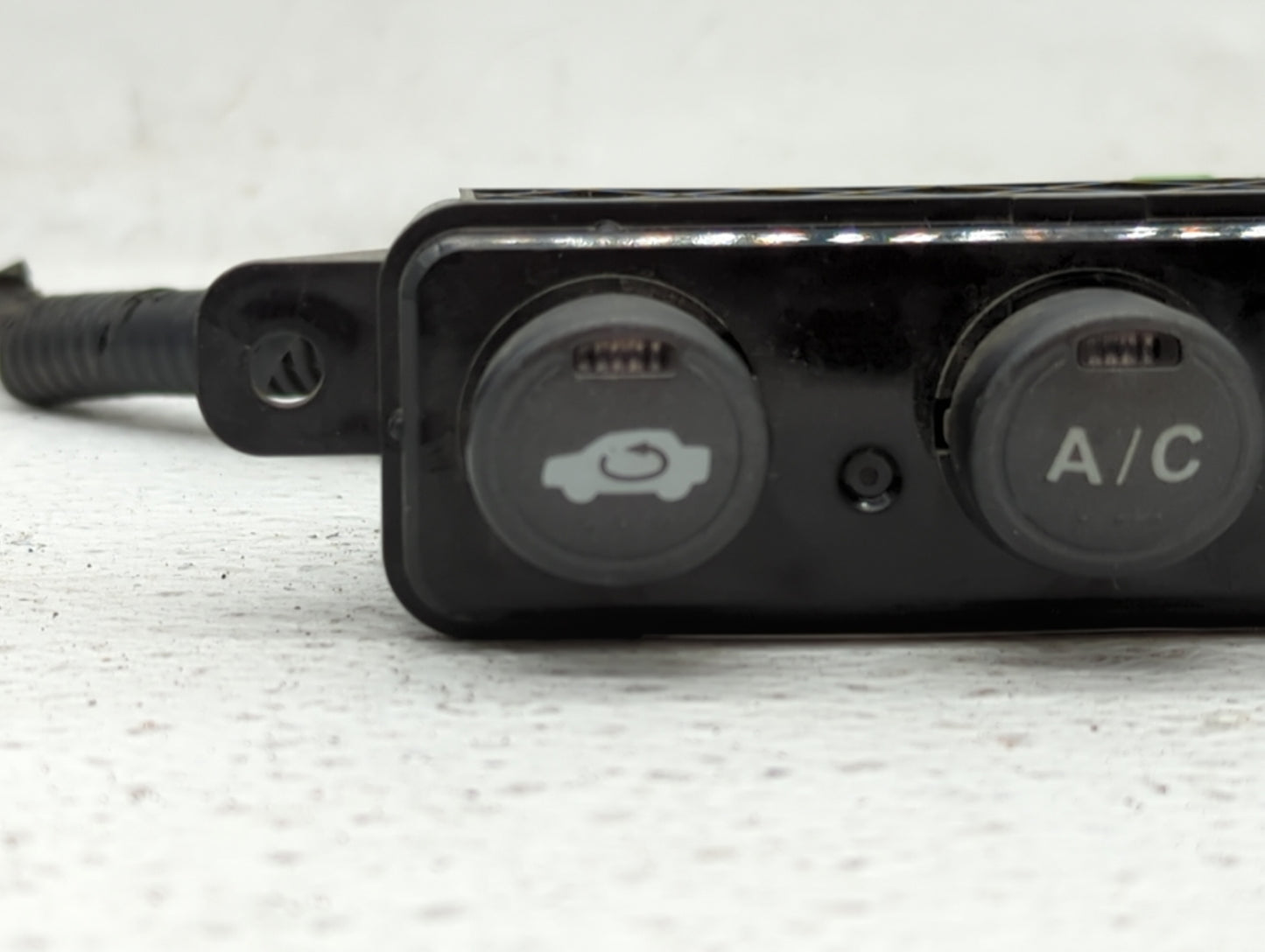 2003-2005 Honda Civic Climate Control Module Temperature AC/Heater Replacement P/N:NH-376L Fits Fits 2003 2004 2005 OEM Used