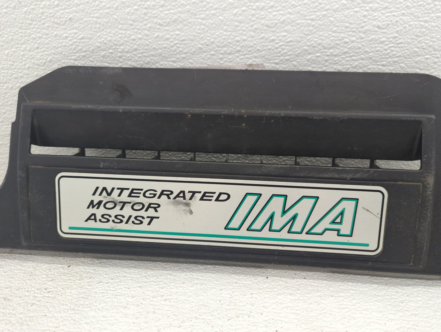 2004 Honda Civic Engine Cover - Oemusedautoparts1.com