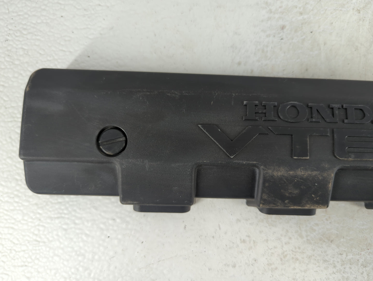 2004 Honda Civic Engine Cover - Oemusedautoparts1.com