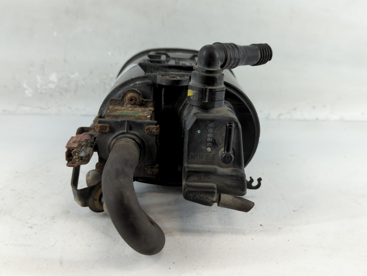 2004 Honda Civic Fuel Vapor Charcoal Canister 757614 - Oemusedautoparts1.com