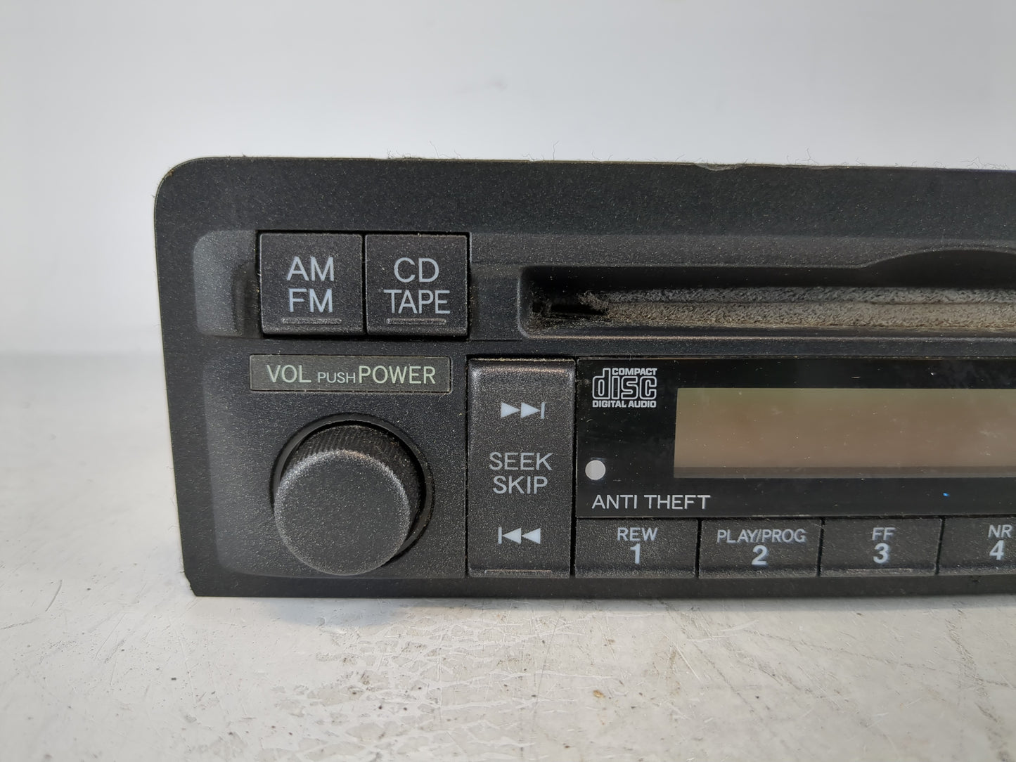 2004-2005 Honda Civic Radio AM FM Cd Player Receiver Replacement P/N:39101-S5A-A210-M1 Fits Fits 2004 2005 OEM Used Auto Par