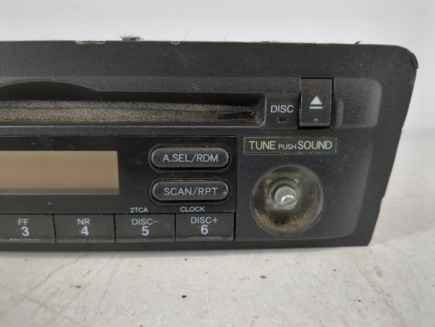 2004-2005 Honda Civic Radio AM FM Cd Player Receiver Replacement P/N:39101-S5A-A210-M1 Fits Fits 2004 2005 OEM Used Auto Par
