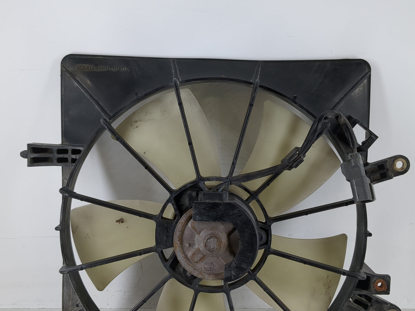 2001-2005 Honda Civic Electric Radiator Cooling Fan Motor Assembly - Oemusedautoparts1.com