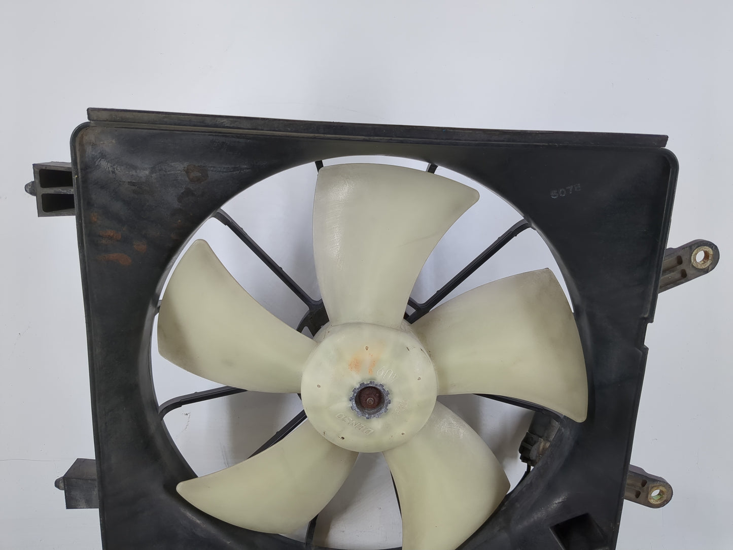 2001-2005 Honda Civic Electric Radiator Cooling Fan Motor Assembly - Oemusedautoparts1.com