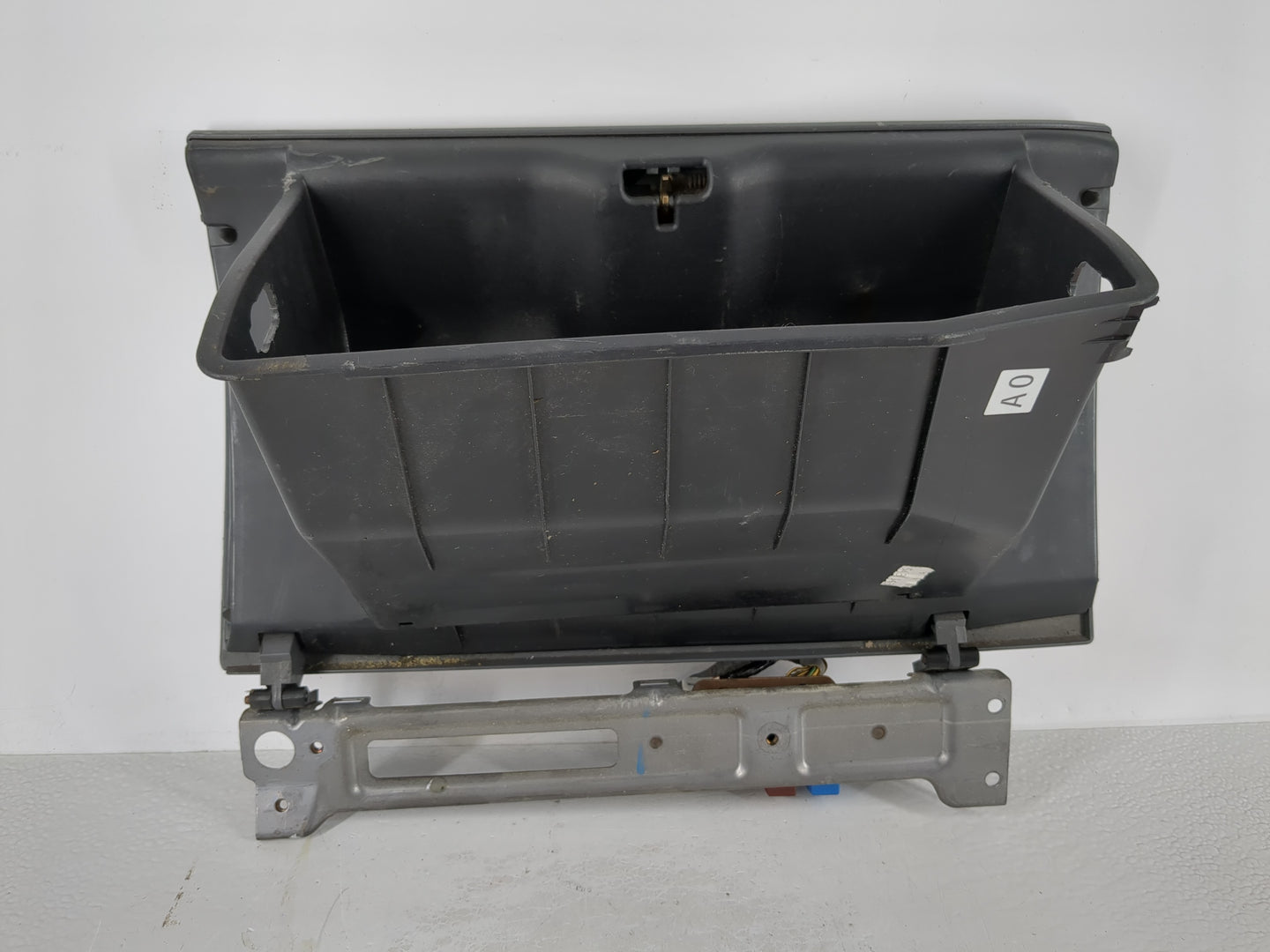 2004 Honda Civic Passenger Glove Box Door Storage Compartment 956362 - Oemusedautoparts1.com