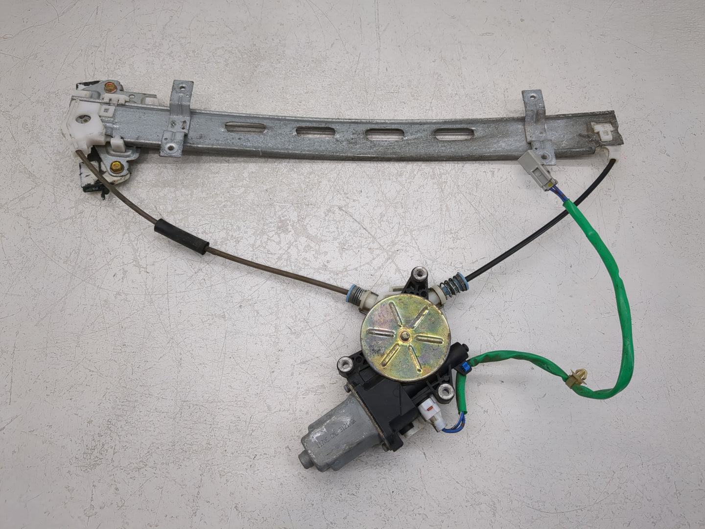 2003-2005 Honda Civic Driver Left Front Window Regulator - Oemusedautoparts1.com