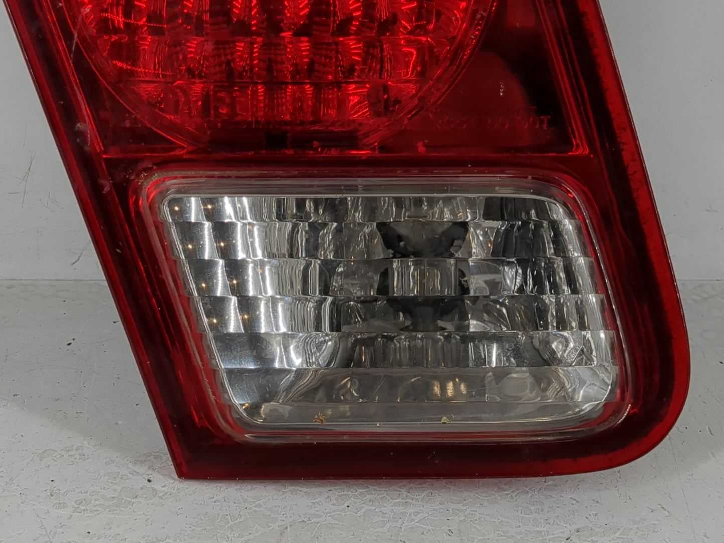 2003 Honda Civic Driver Left Side Tail Light Taillight Deck Lid Mounted - Oemusedautoparts1.com